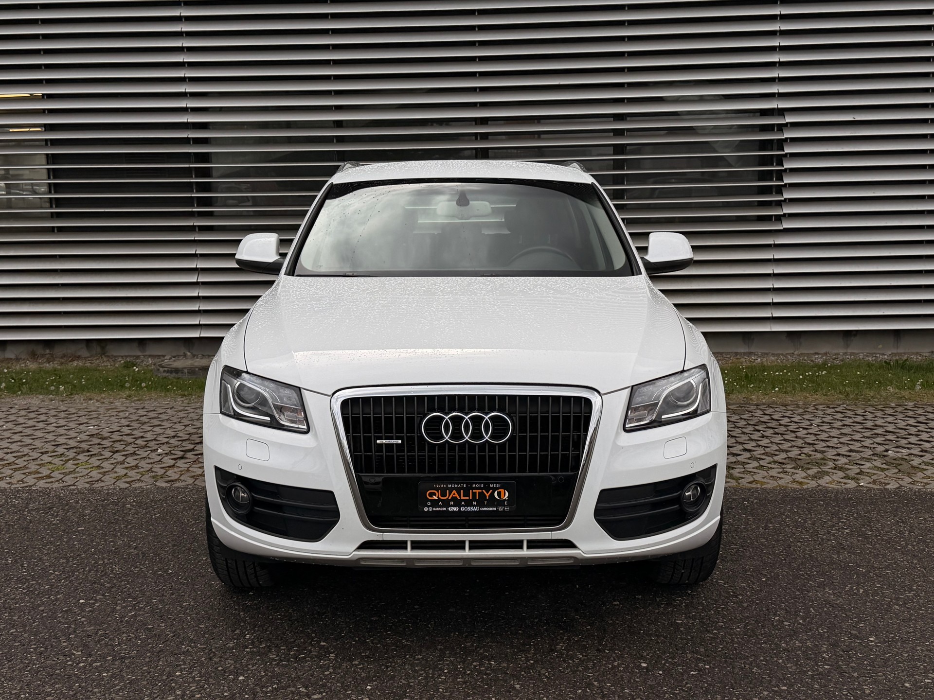 AUDI Q5 3.0 TDI quattro S-tronic-image-4