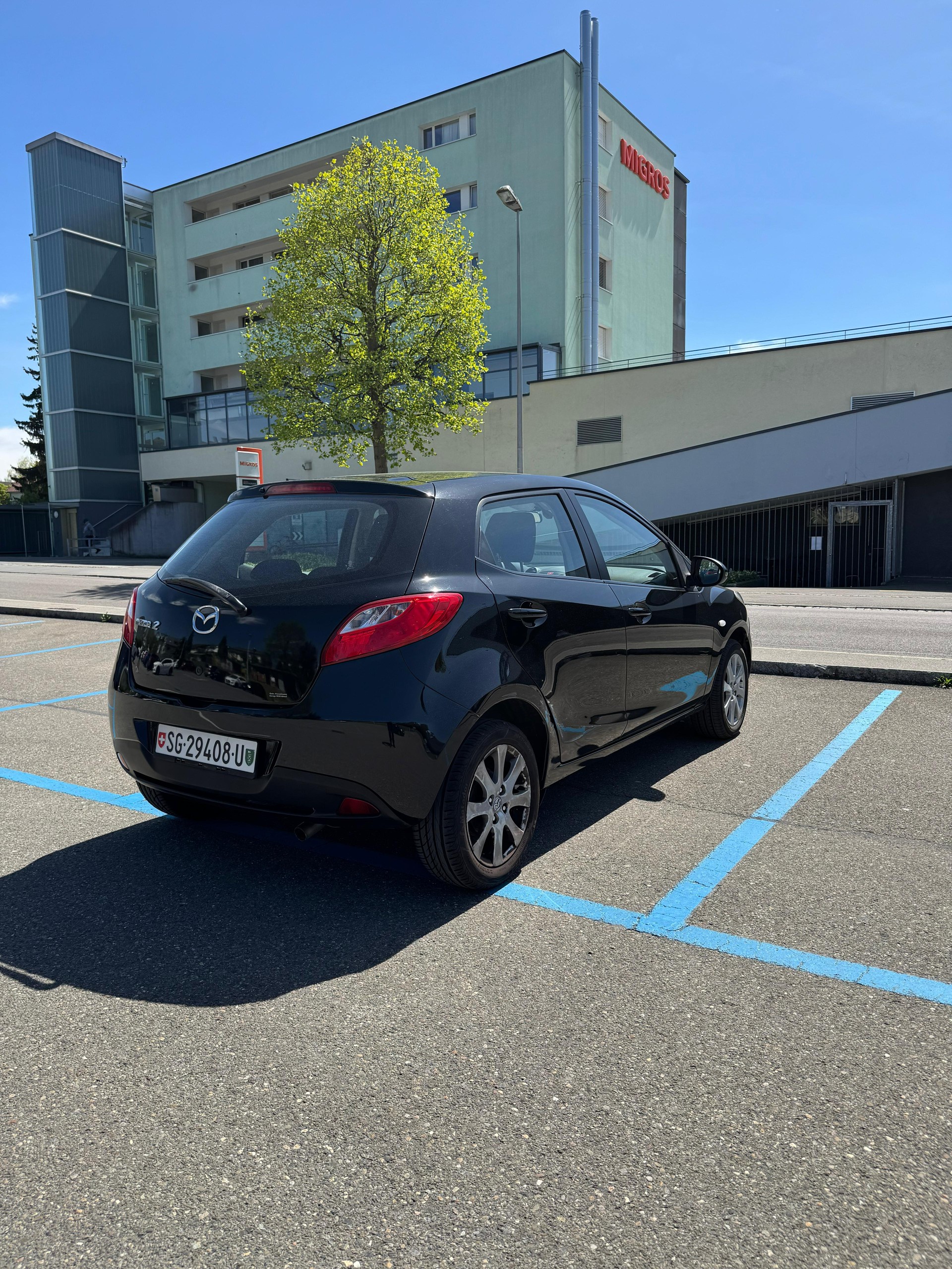 MAZDA 2 1.5i 16V Exclusive Automatic-image-2