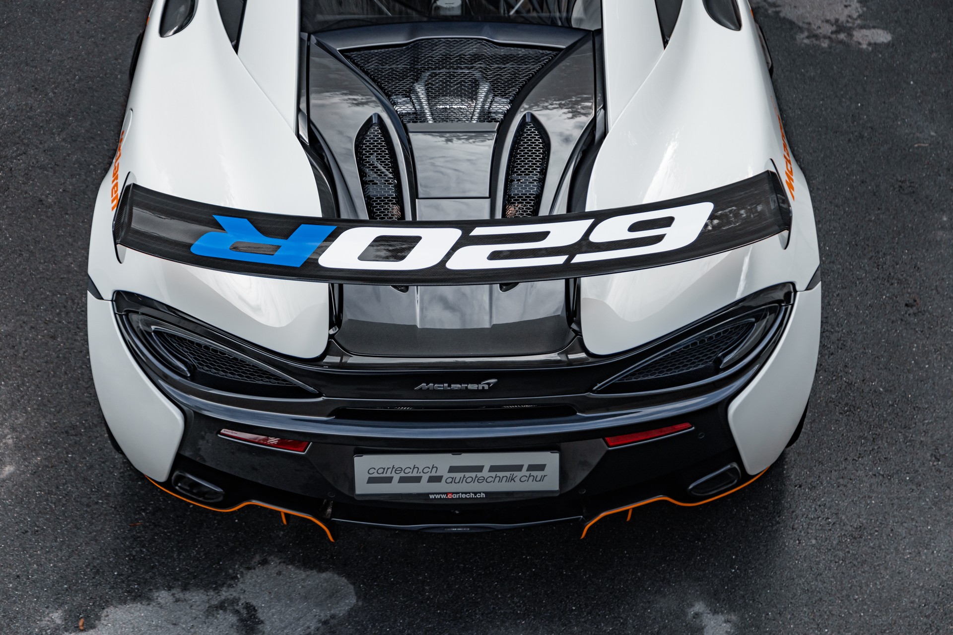McLAREN 620R 1of225-image-26