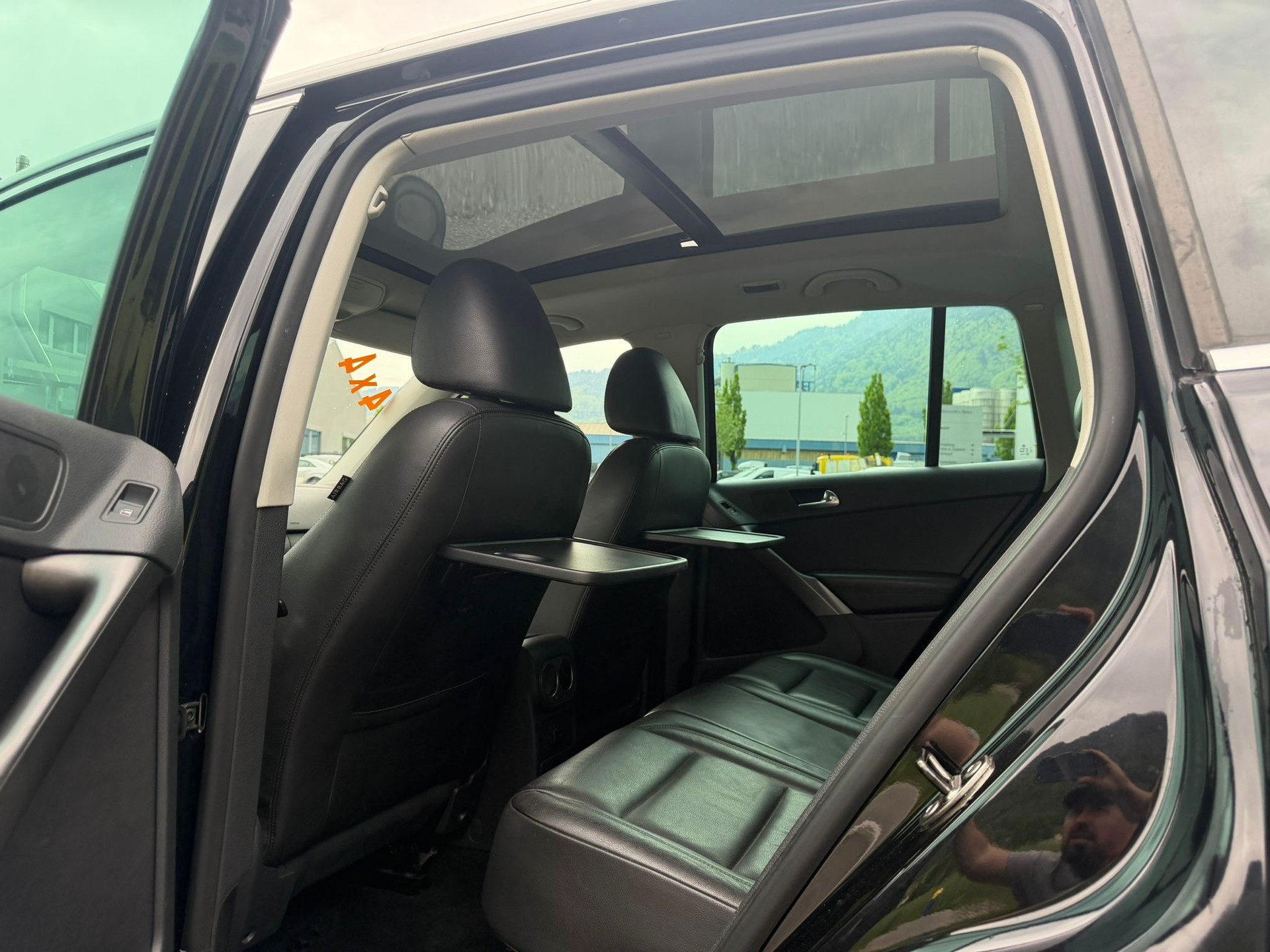 VW Tiguan 2.0 TSI Sport&Style Tiptronic-image-9
