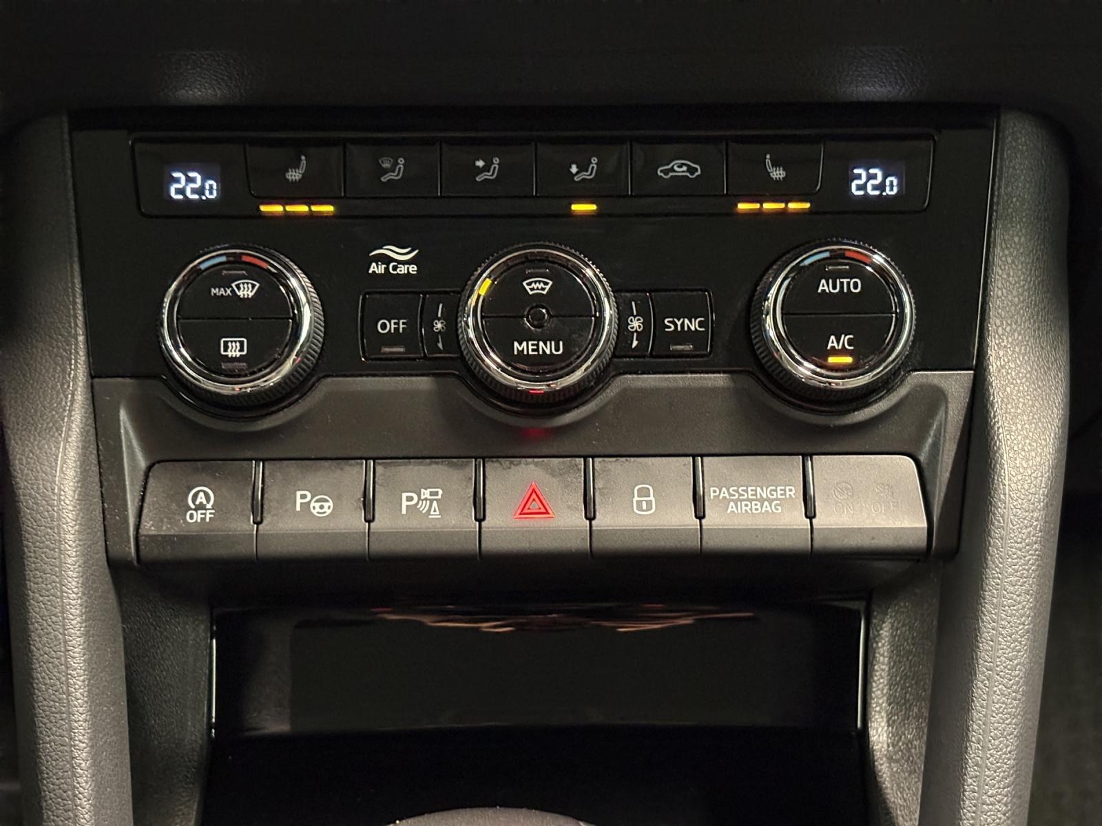 SKODA Karoq 2.0 TDI Style 4x4 DSG-image-17