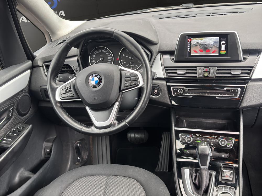 BMW 218d Gran Tourer-image-6