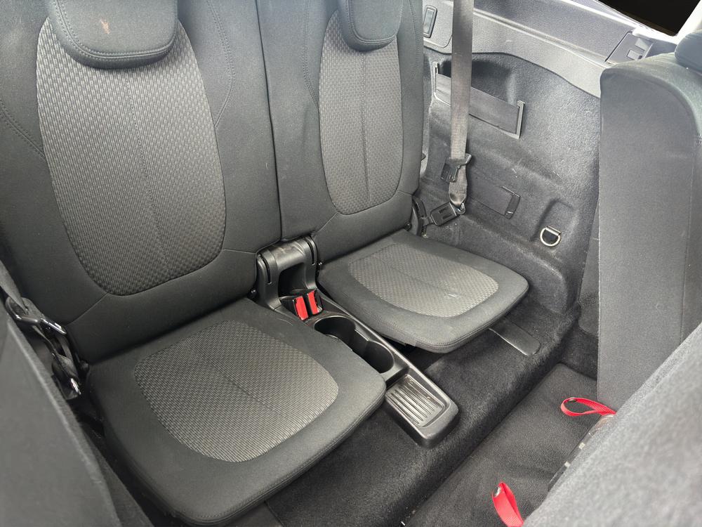 BMW 218d Gran Tourer-image-11