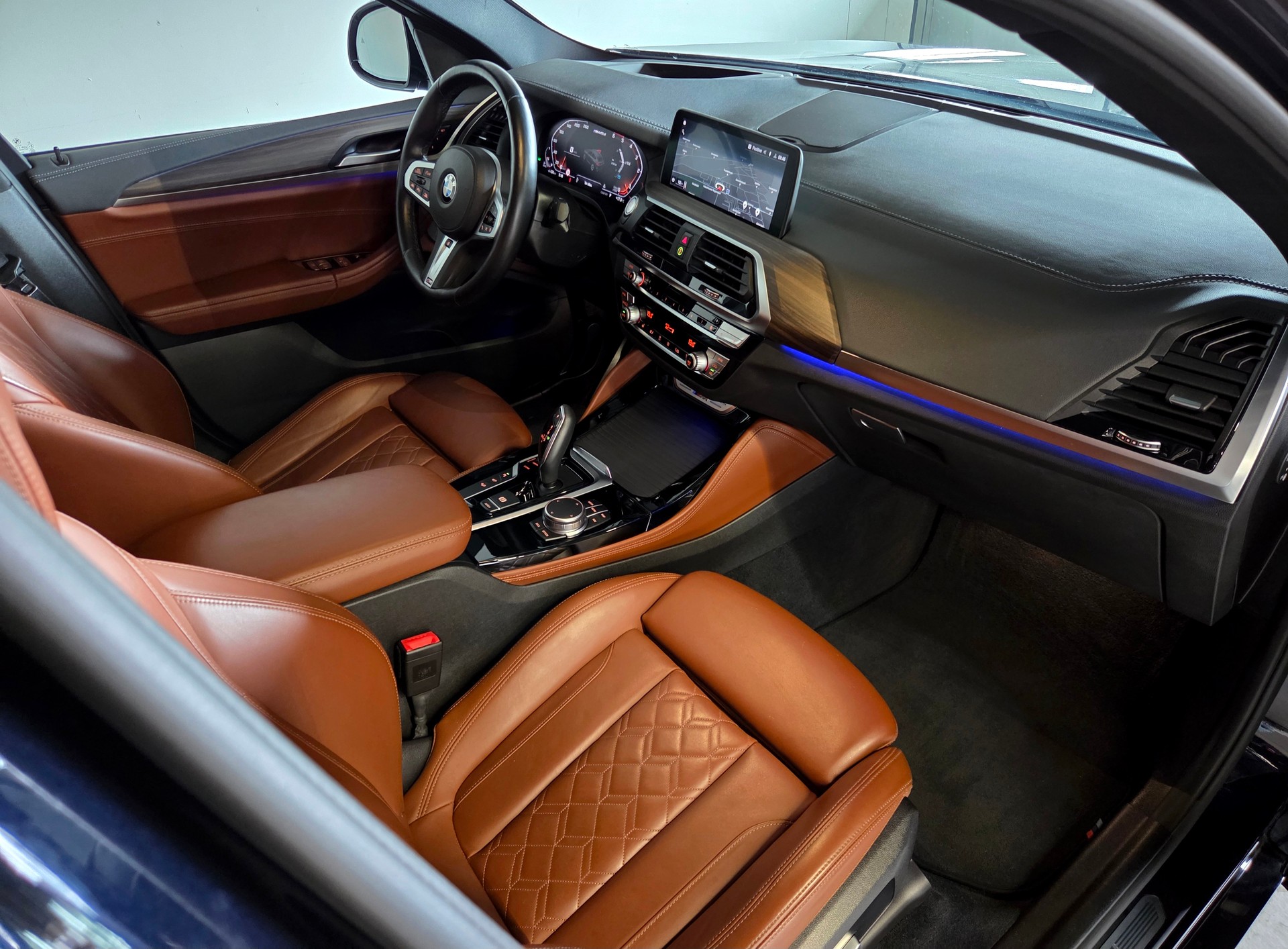 BMW X4 M40d-image-15