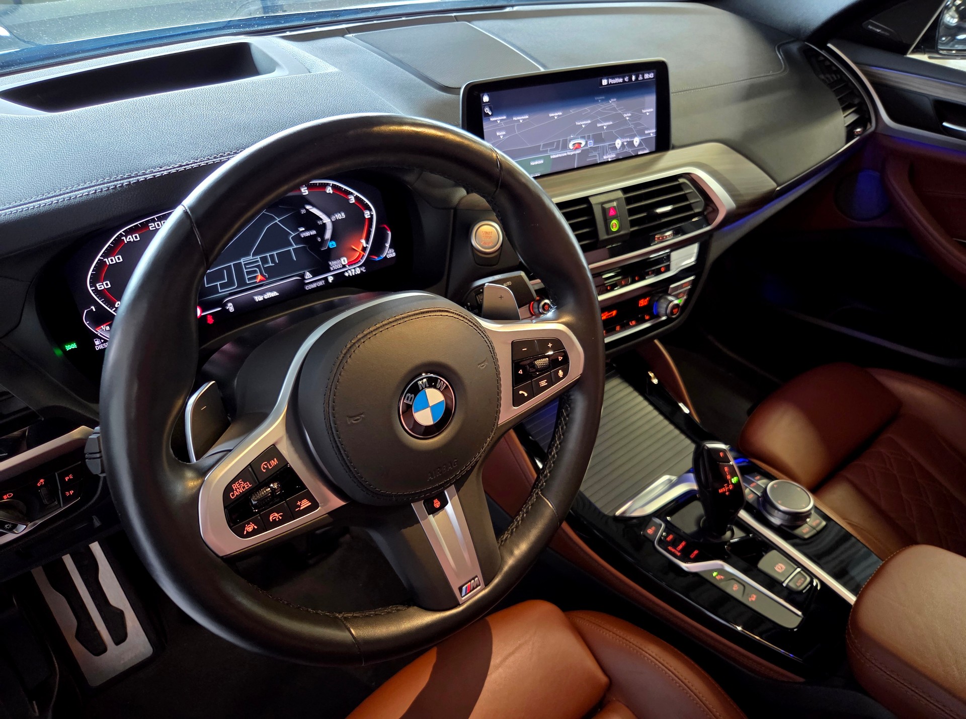 BMW X4 M40d-image-13