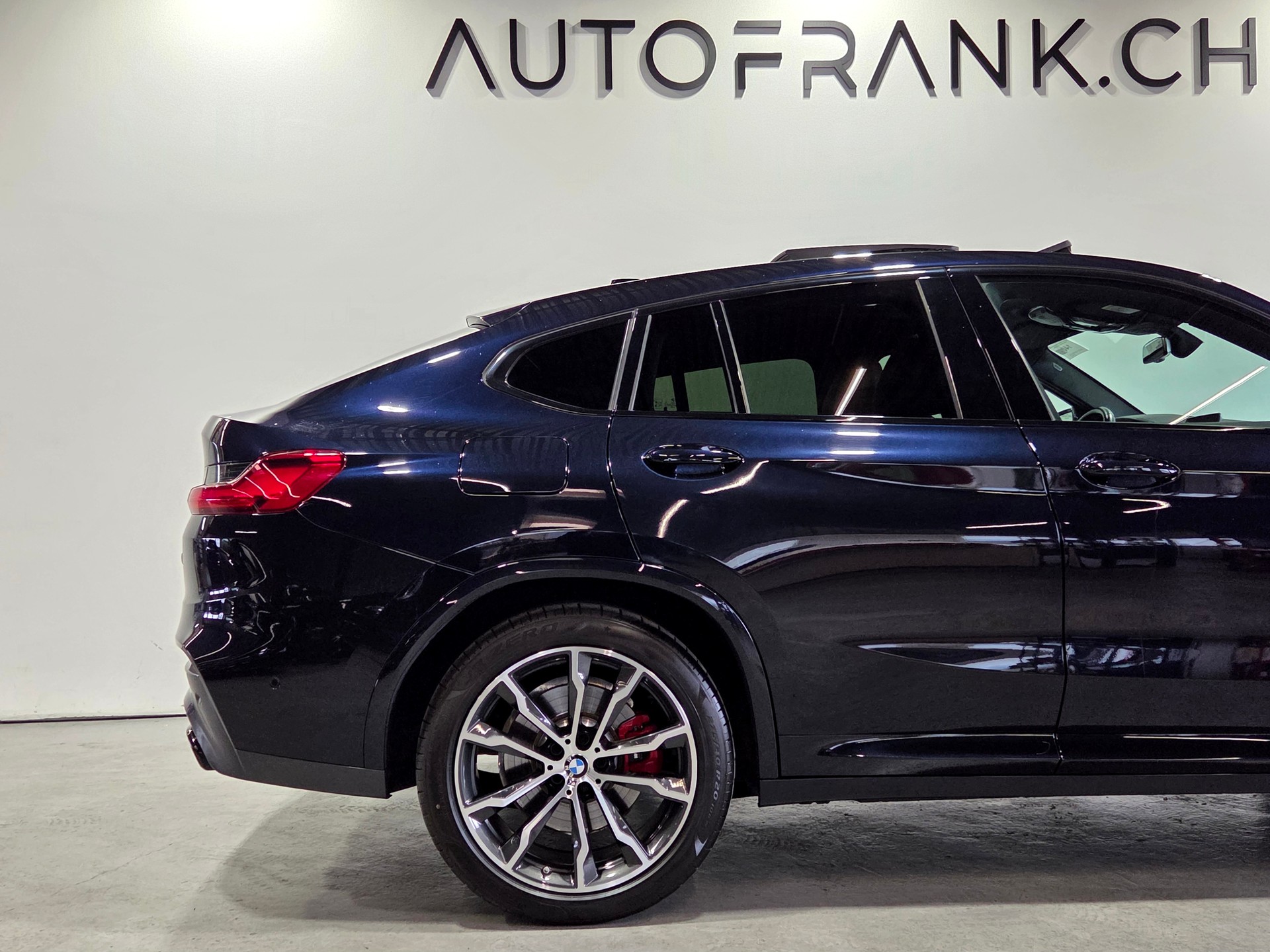 BMW X4 M40d-image-10