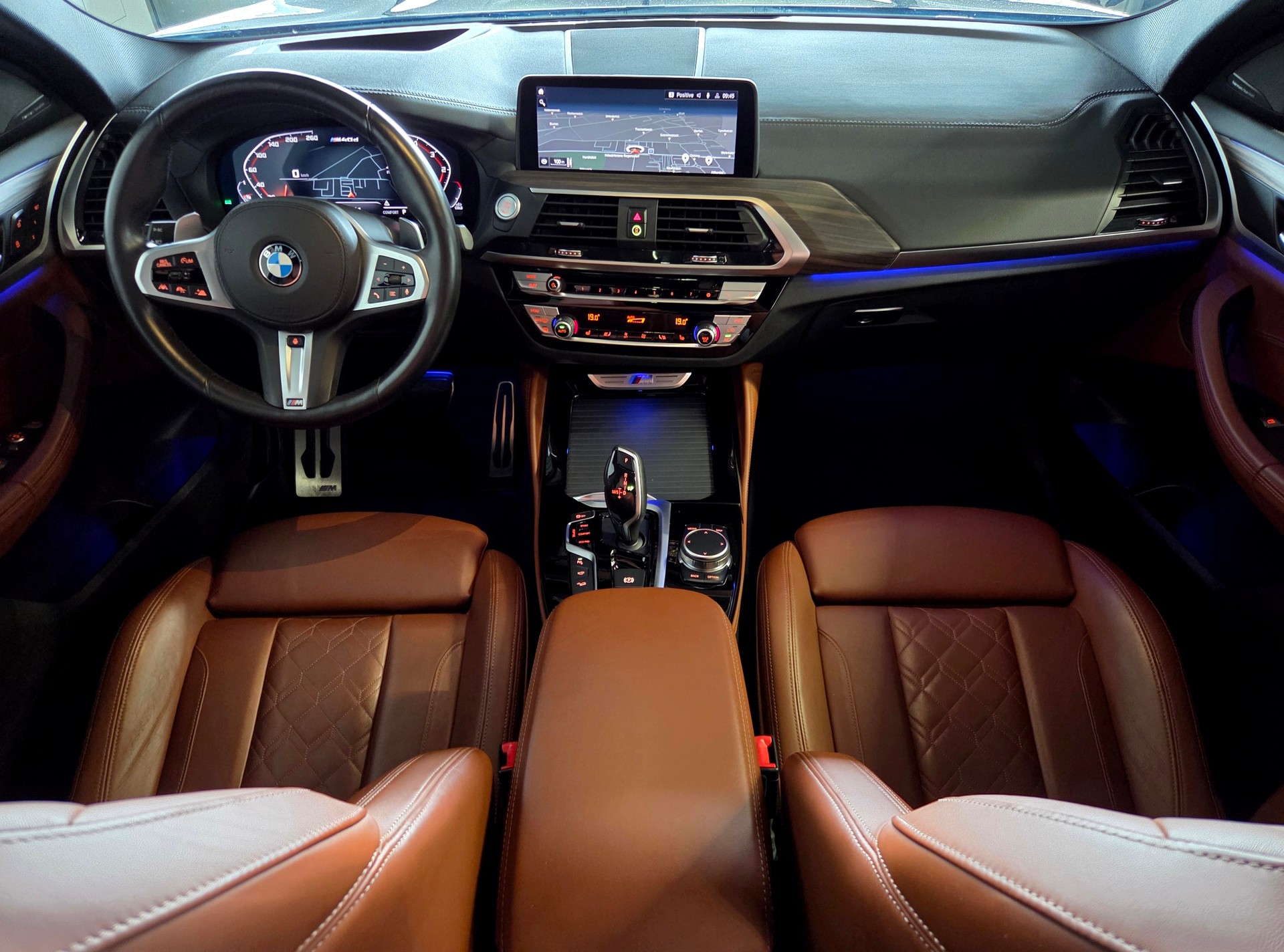 BMW X4 M40d-image-7