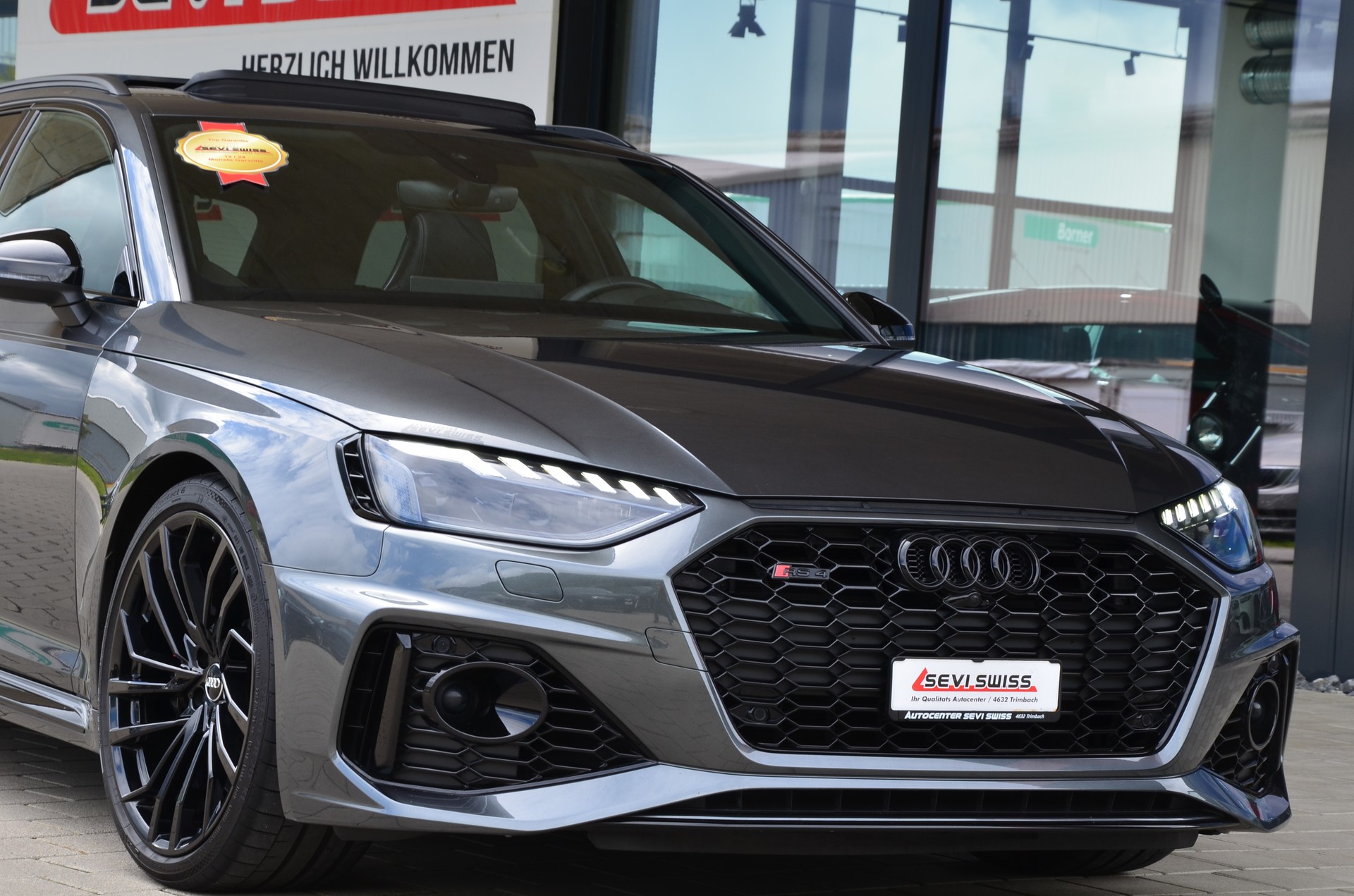AUDI RS4 Avant quattro tiptronic*Frisch ab MFK,1 Jahr oder 20000km Garantie*-image-1