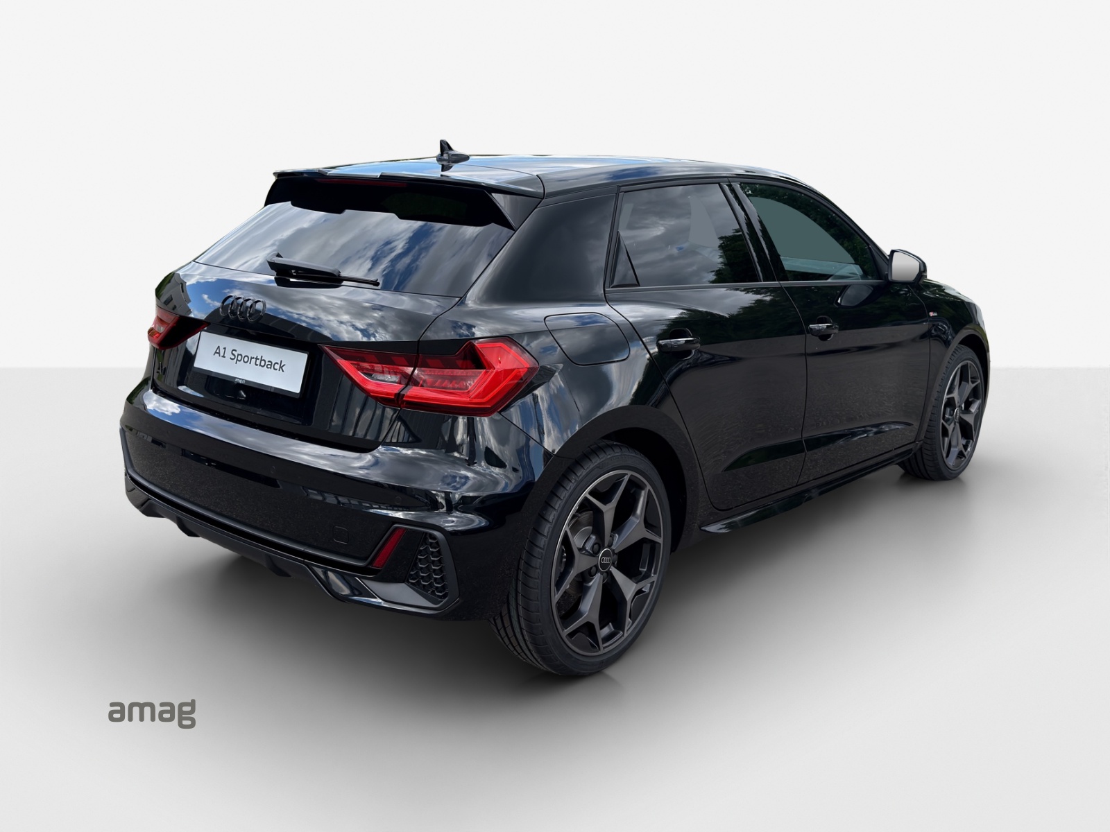 AUDI A1 Sportback 30 TFSI S Line Attraction S-tronic-image-4