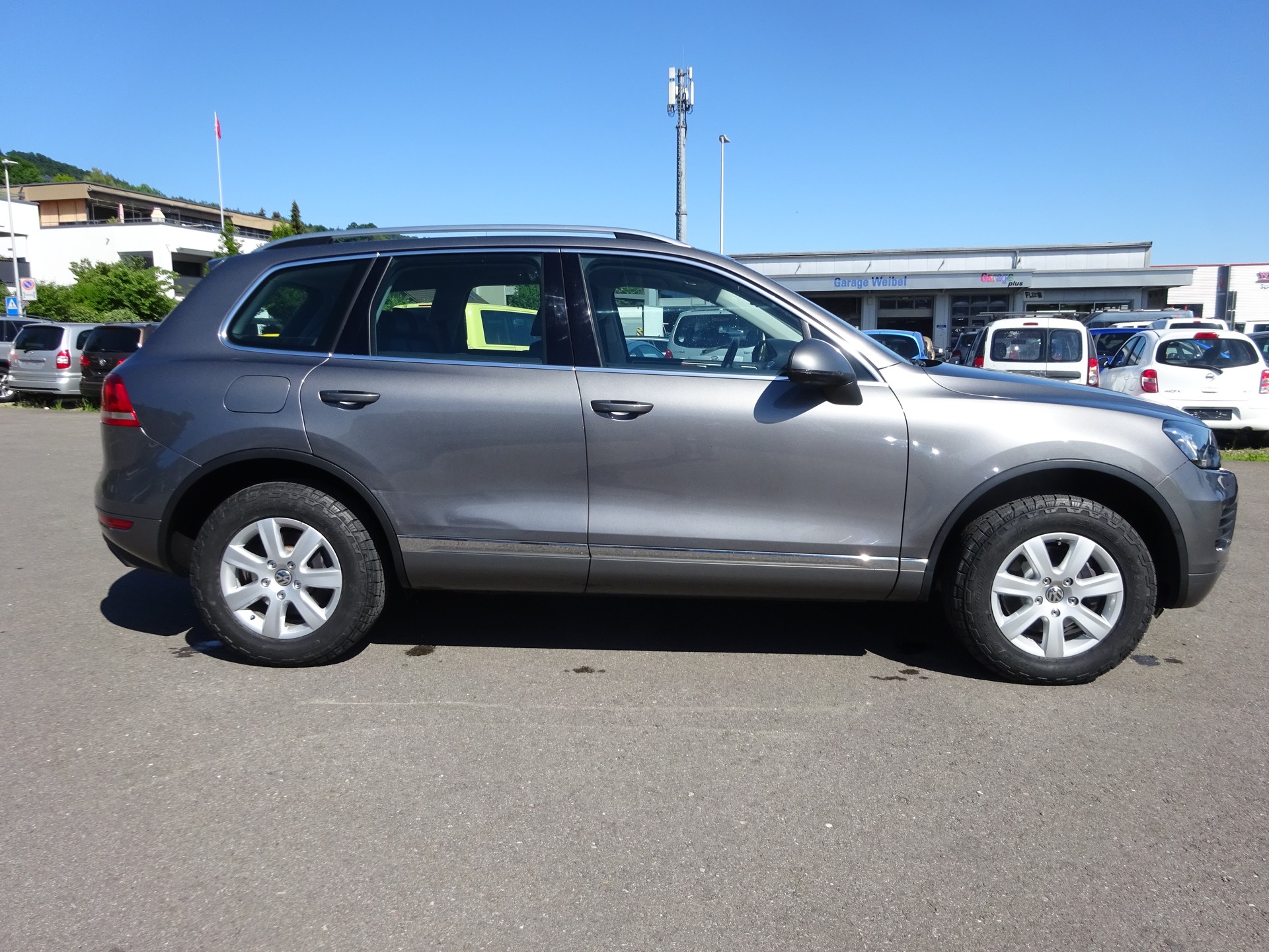 VW Touareg 3.0 TDI BlueMotion Technology Tiptronic-image-2