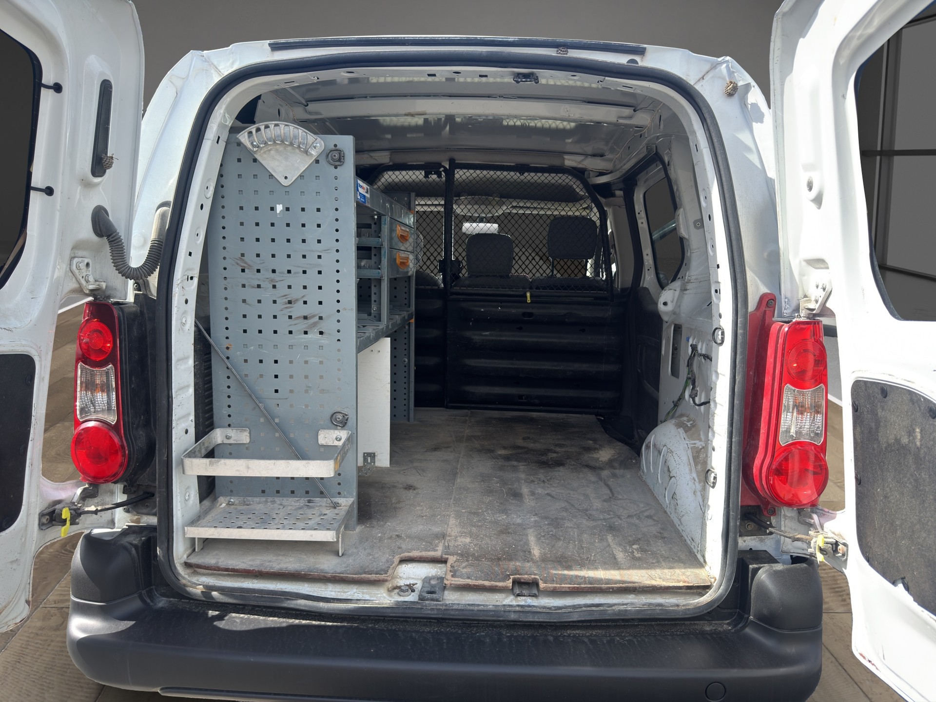 CITROEN Berlingo 1.6 HDi 90 Komfort-image-11