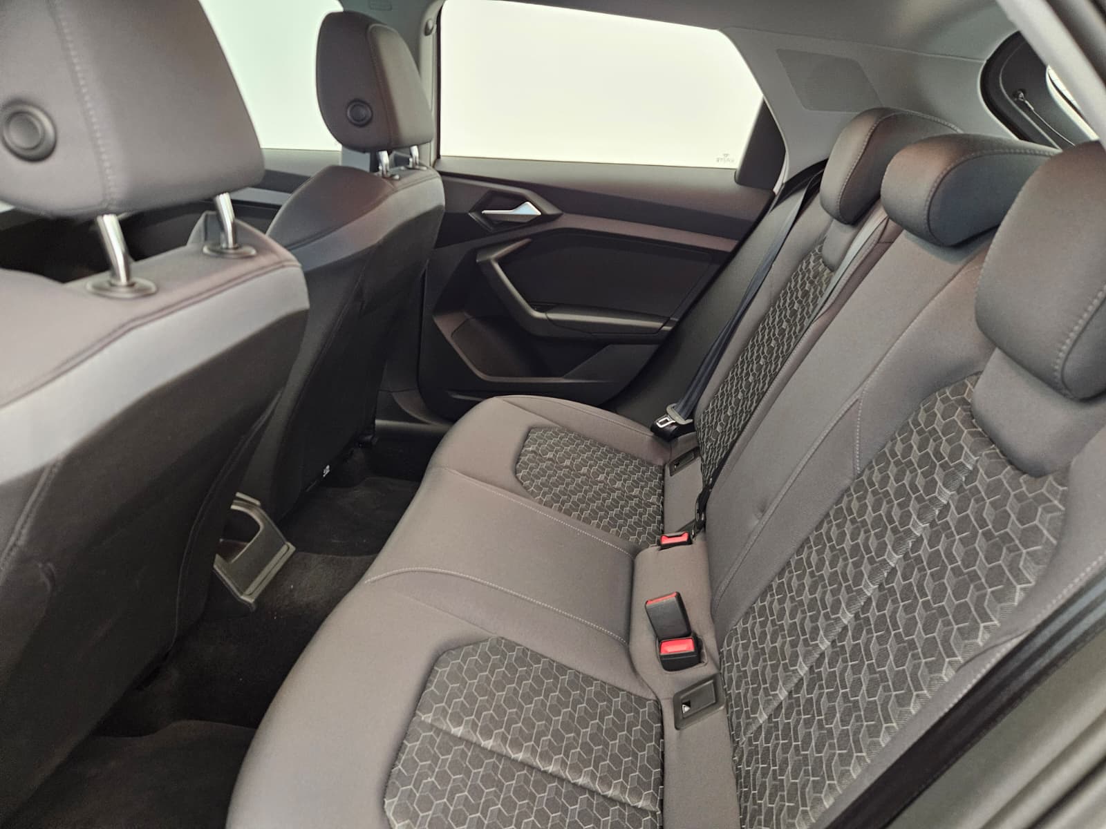 AUDI A1 Sportback 30 TFSI Attraction S-tronic-image-12