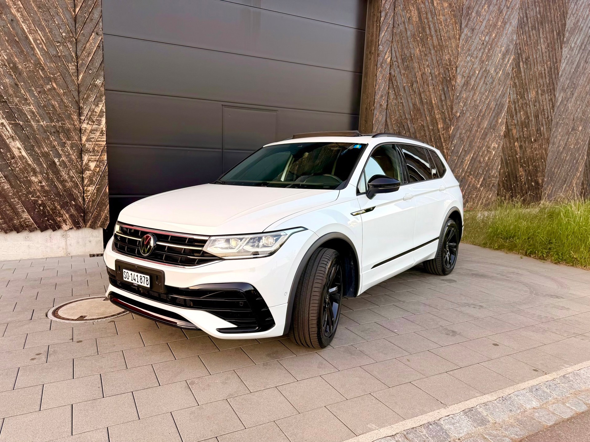 VW Allspace 2.0 TDI R-Line Black Style 4motion