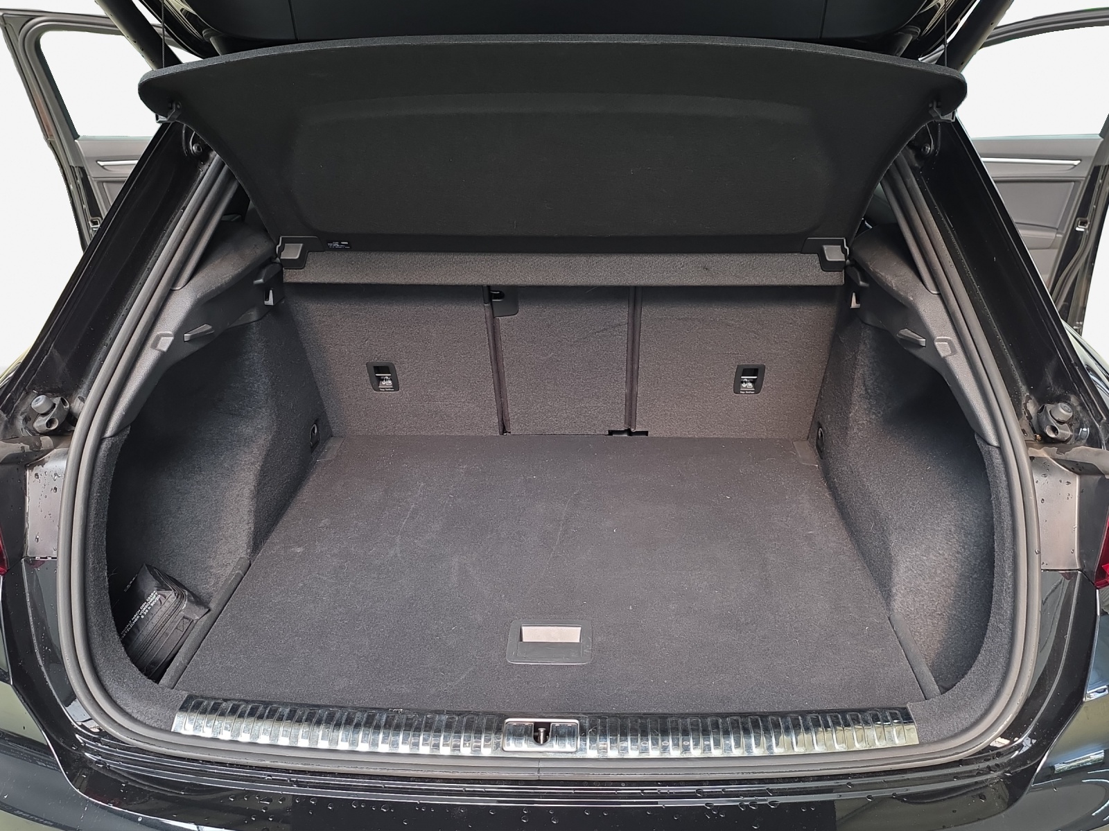 AUDI Q3 35 TFSI S line Attraction S-tronic-image-12