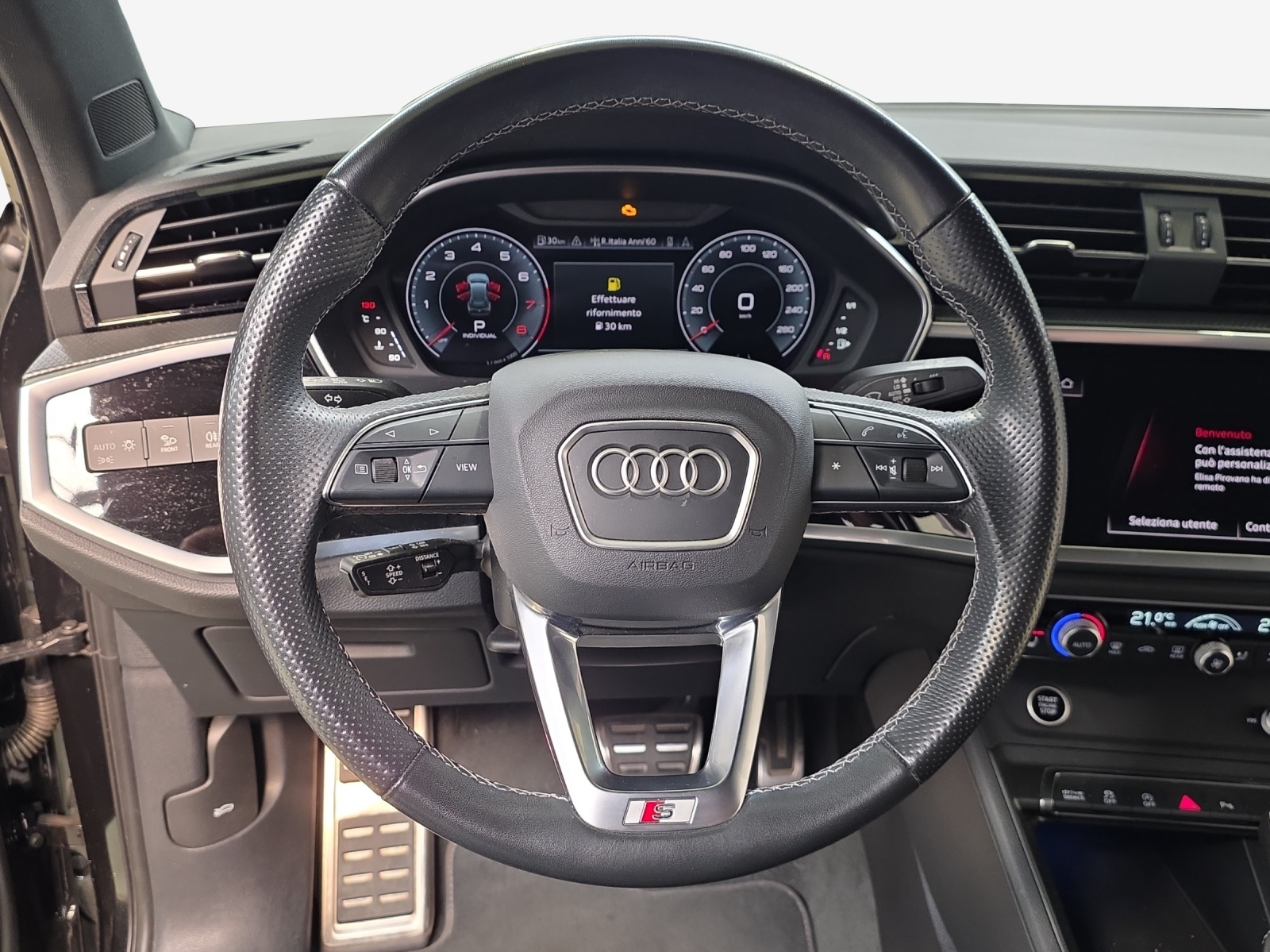 AUDI Q3 35 TFSI S line Attraction S-tronic-image-9