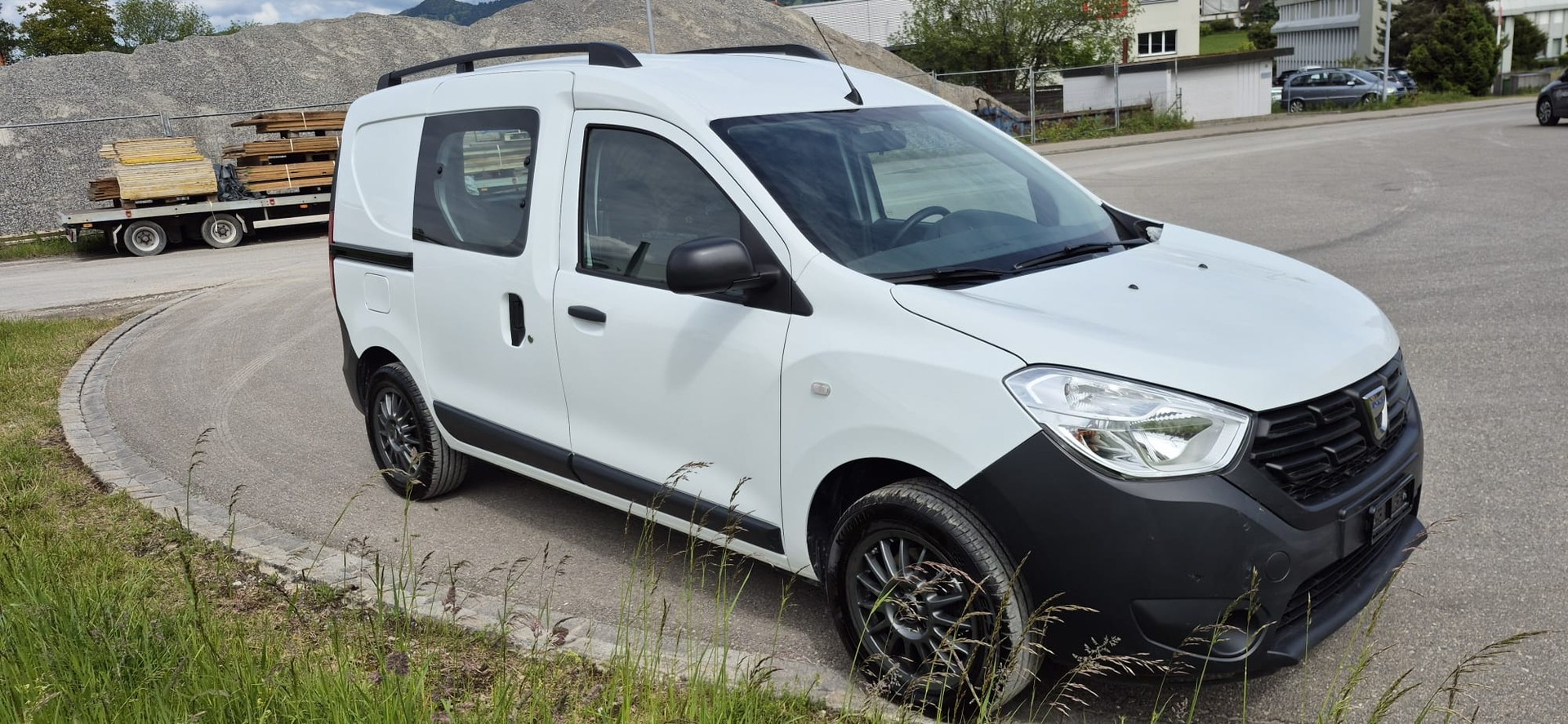 DACIA 1.3 TCe 130 Unlimited S/S-image-1