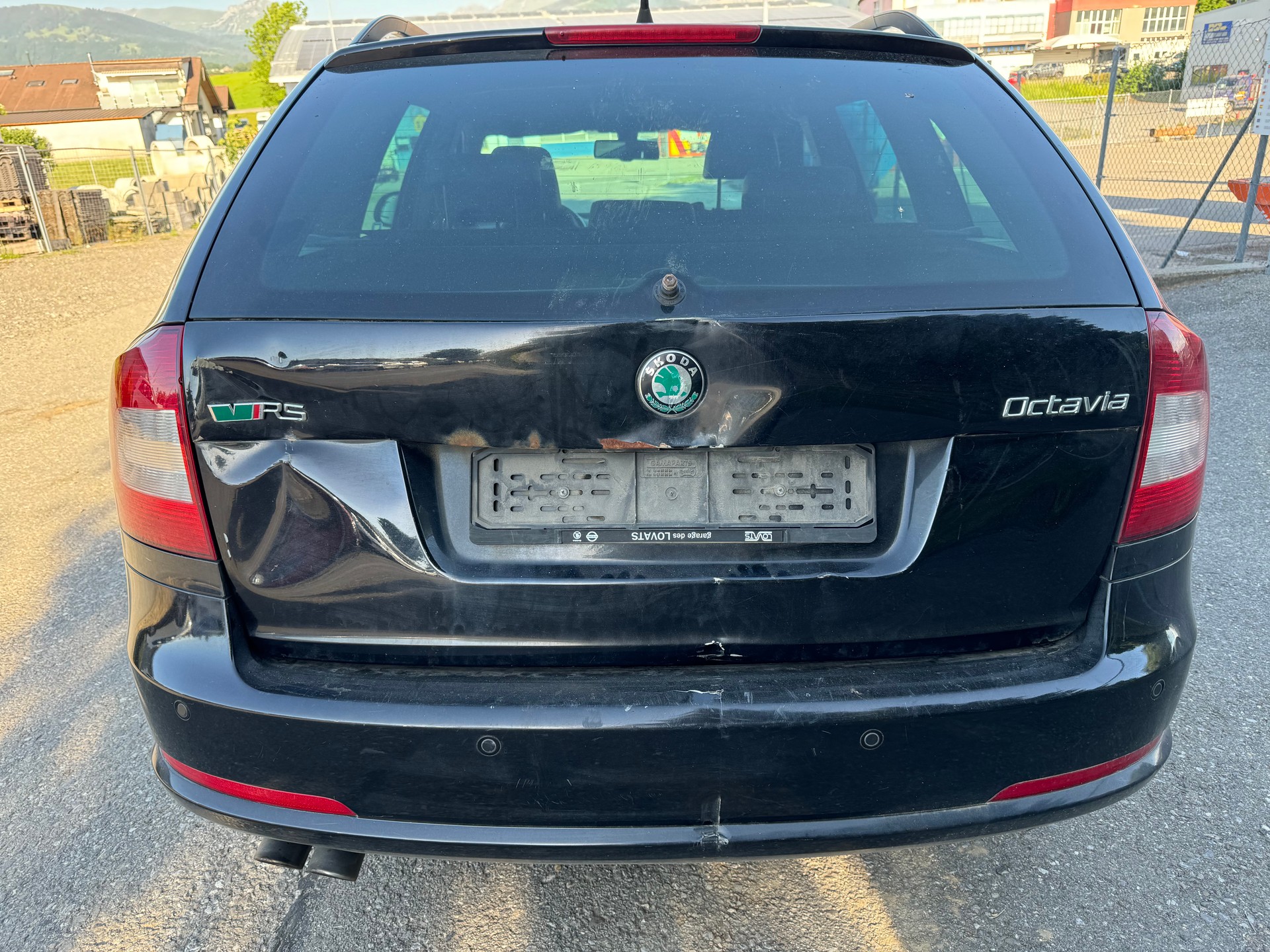 SKODA Octavia Combi 2.0 TDI RS-image-4