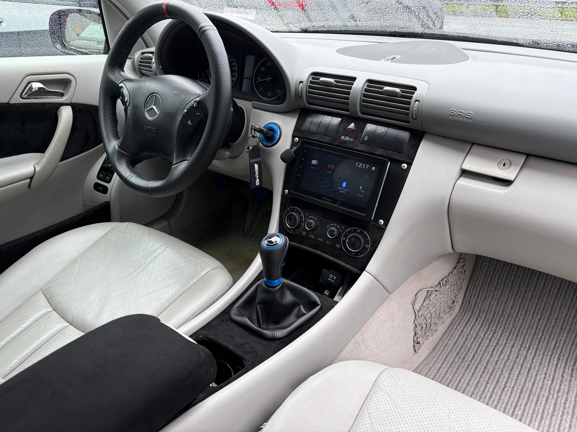 MERCEDES-BENZ C 180 Kompressor AMG Line-image-4