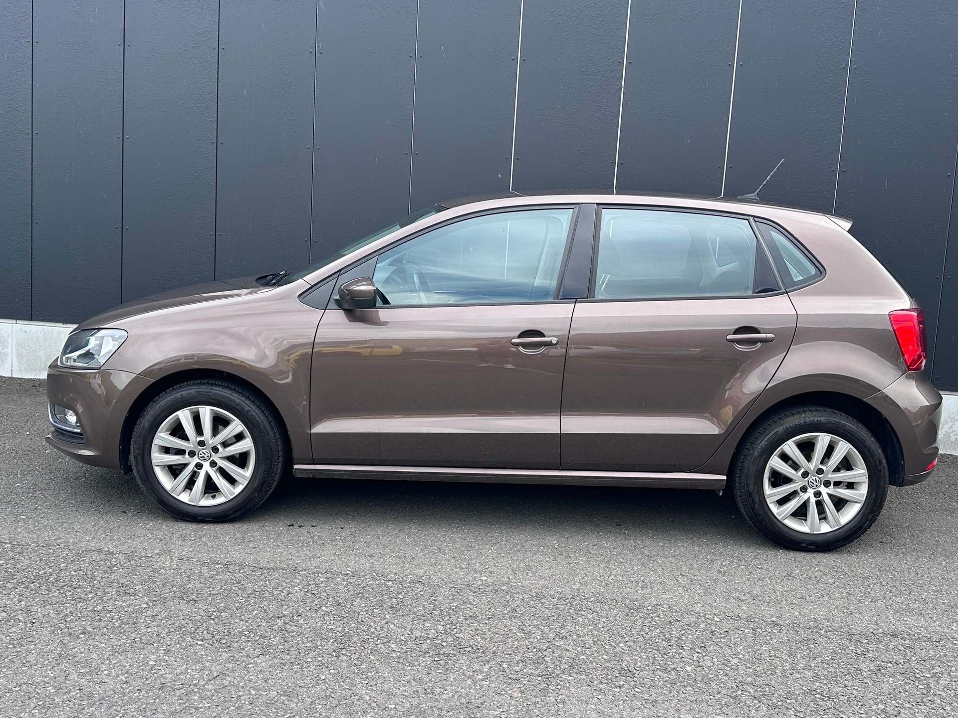 VW Polo 1.2 TSI BMT Comfortline-image-2
