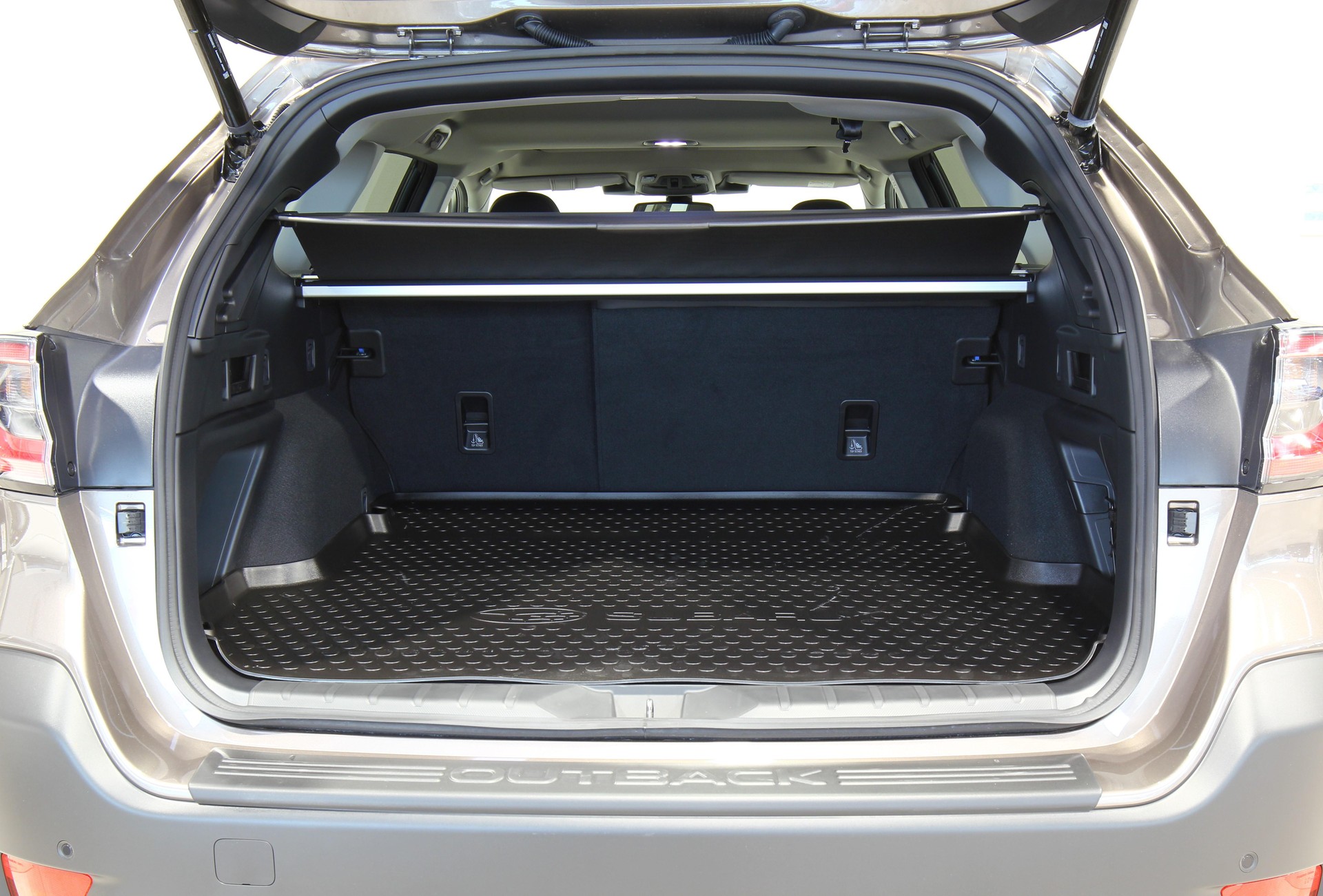 SUBARU Outback 2.5i Final Edition-image-6