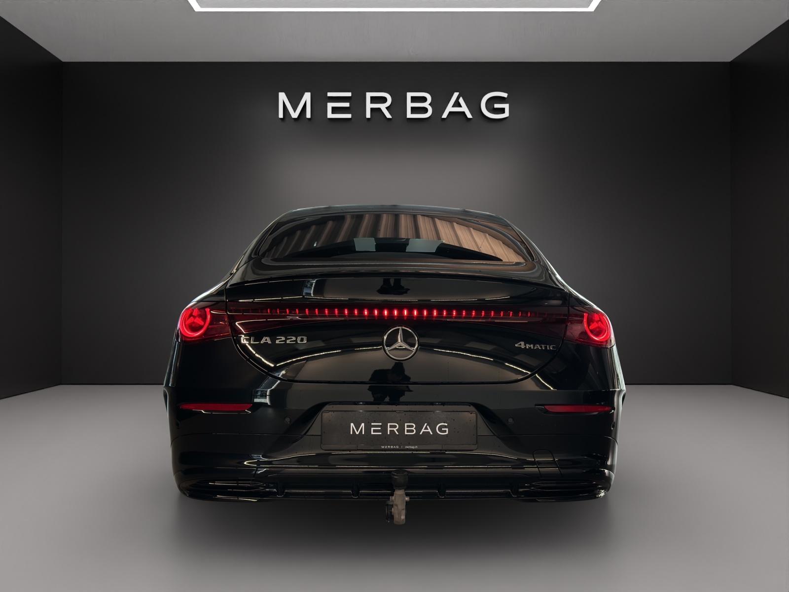MERCEDES-BENZ CLA 220 8G-DCT 4Matic-image-4