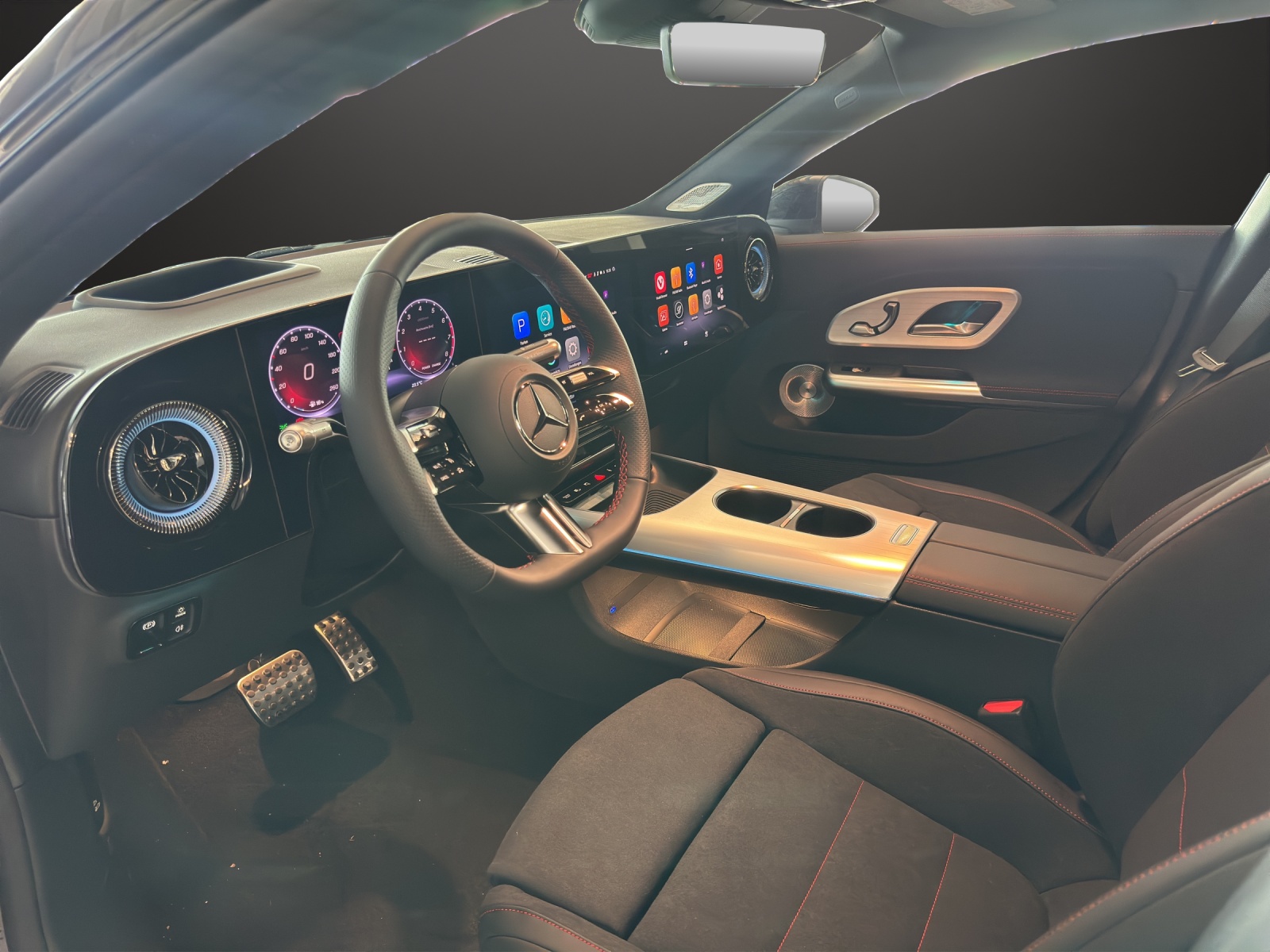 MERCEDES-BENZ CLA 220 8G-DCT 4Matic-image-8