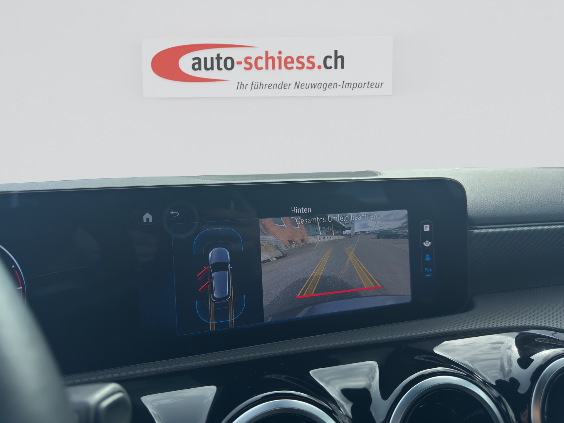 MERCEDES-BENZ A 180 d 8G-DCT Progressive-image-12