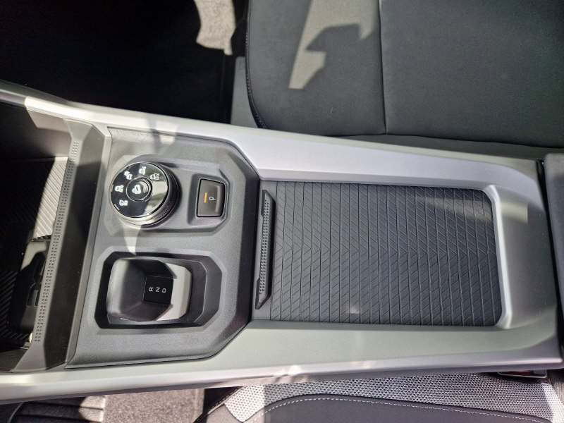 DACIA Bigster 1.2 Hybrid Journey 4WD-image-10