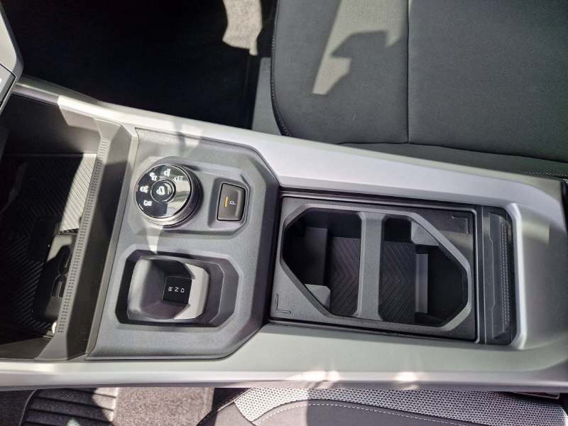DACIA Bigster 1.2 Hybrid Journey 4WD-image-11