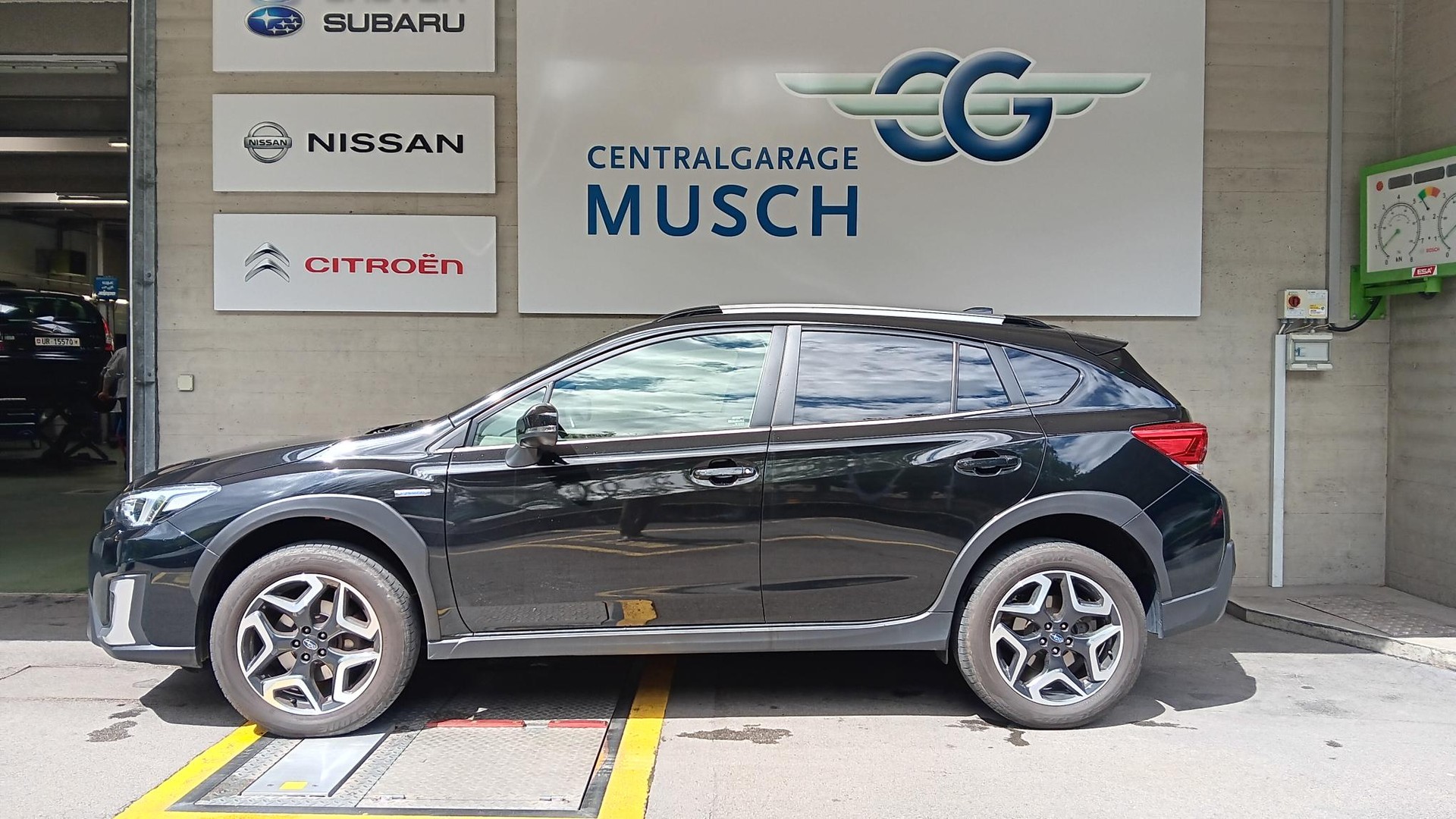 SUBARU XV 2.0 e-Boxer Luxury AWD Lineartronic-image-4