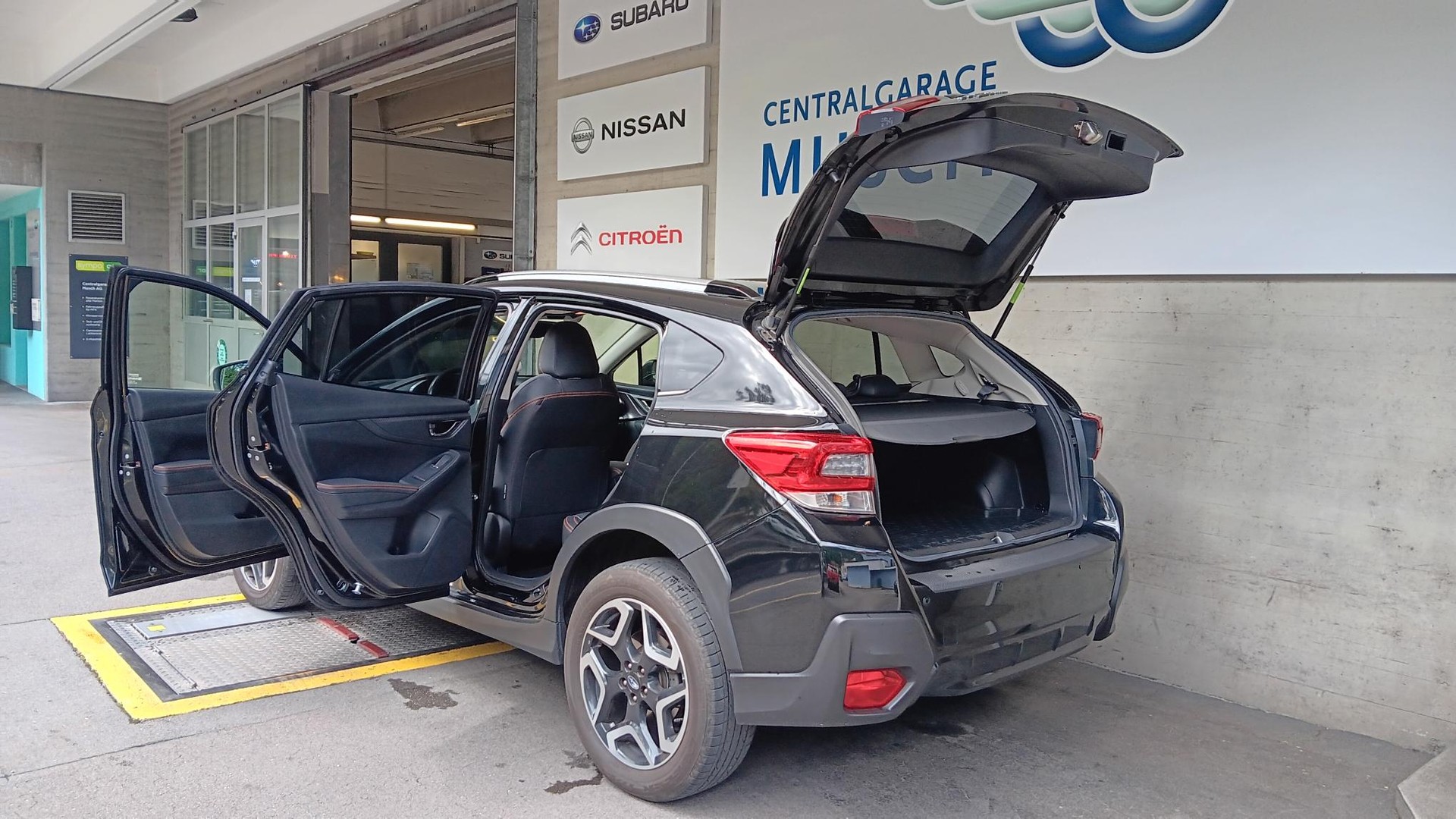 SUBARU XV 2.0 e-Boxer Luxury AWD Lineartronic-image-6