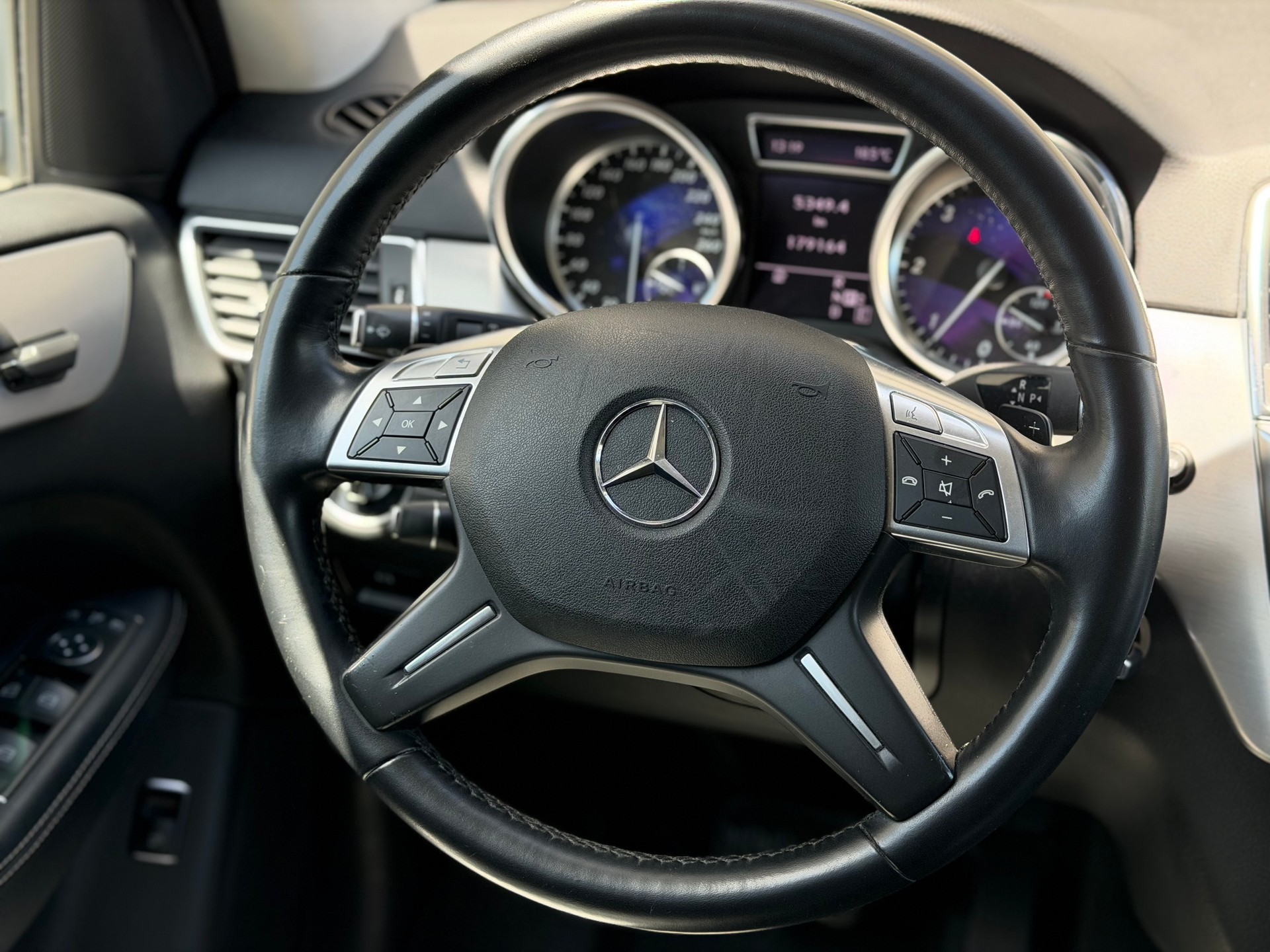 MERCEDES-BENZ ML 250 BlueTEC 4Matic 7G-Tronic-image-11