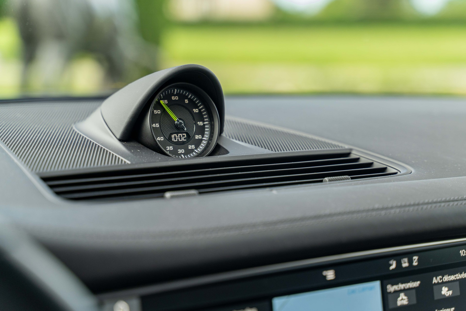 PORSCHE Panamera 4 E-Hybrid PDK-image-10