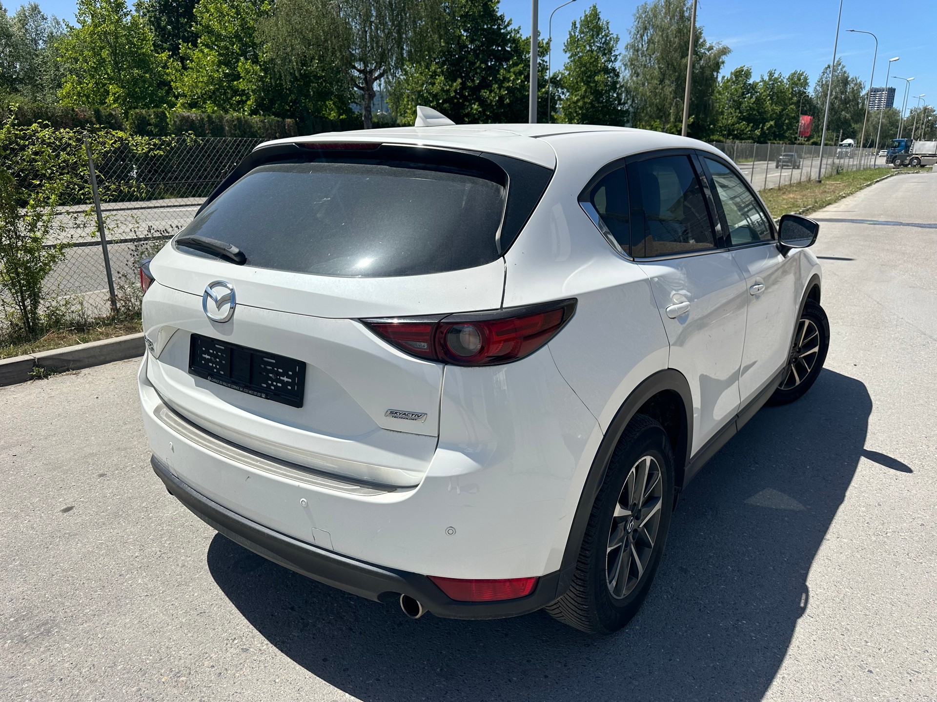 MAZDA CX-5 SKYACTIV-D 175 Revolution AWD Automat-showroom-element-1