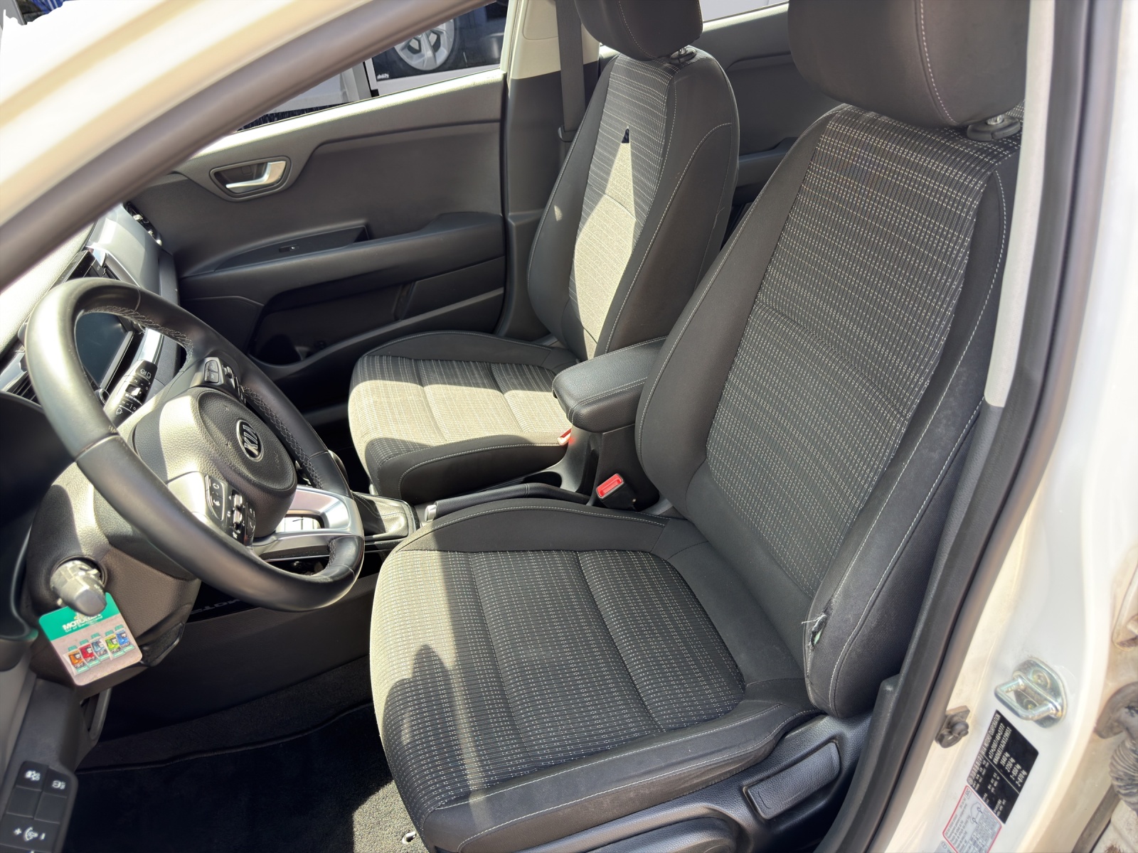 KIA Stonic 1.0 T-GDi-image-9