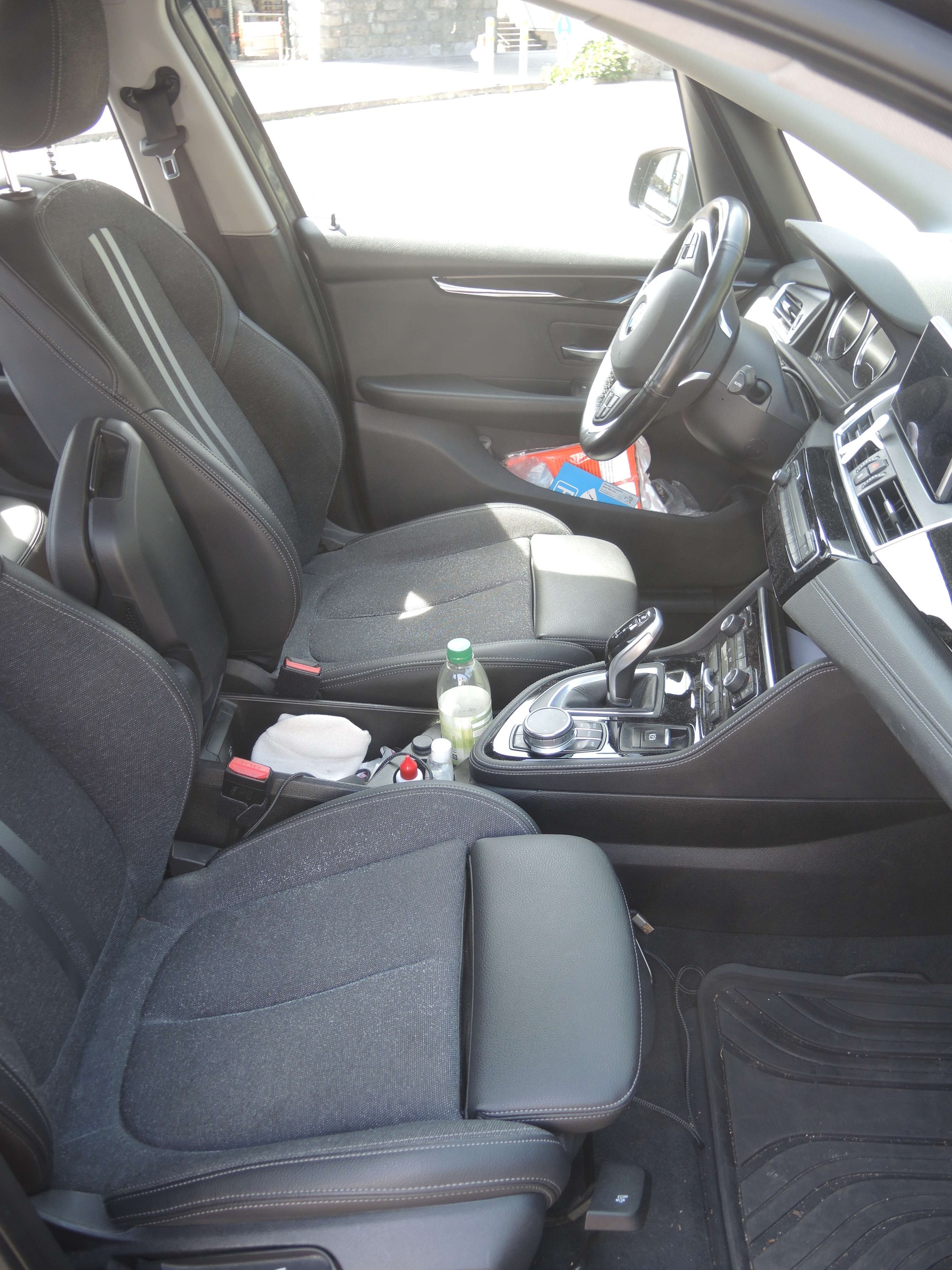 BMW 218d X-Drive-image-4