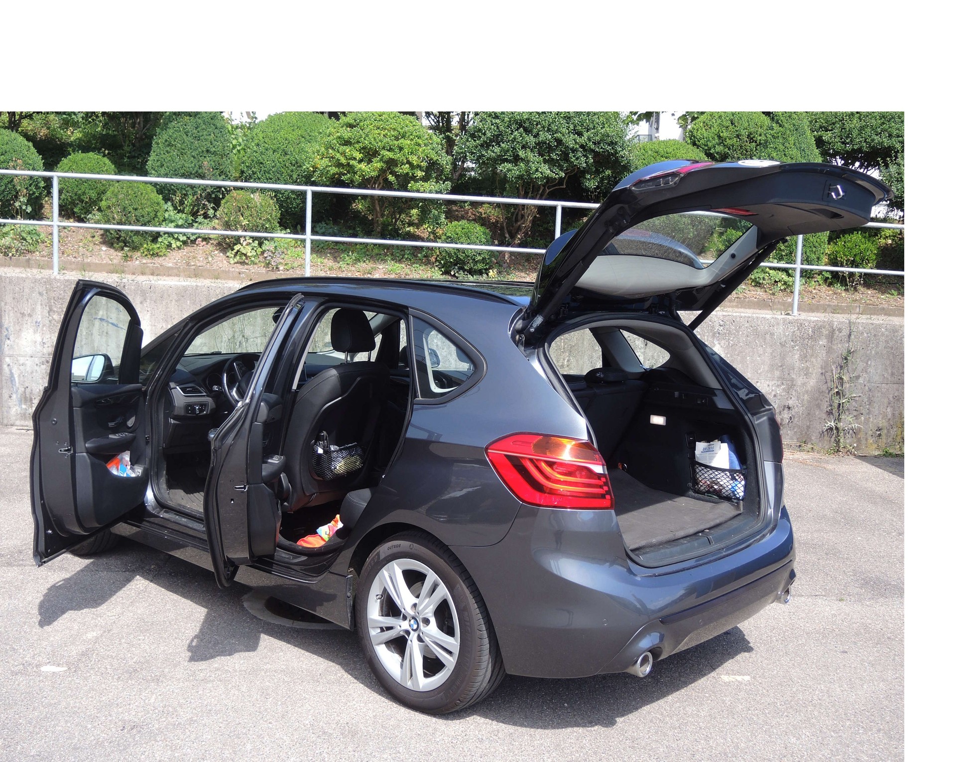 BMW 218d X-Drive-image-0
