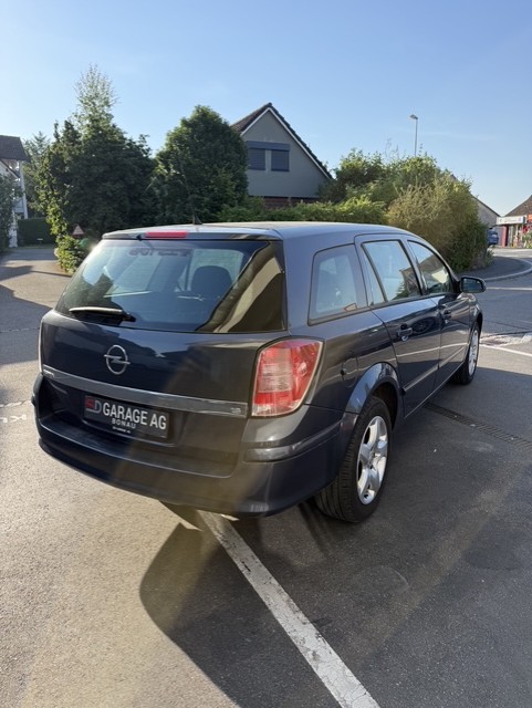 OPEL Astra Caravan 1.6i 16V Enjoy-image-4