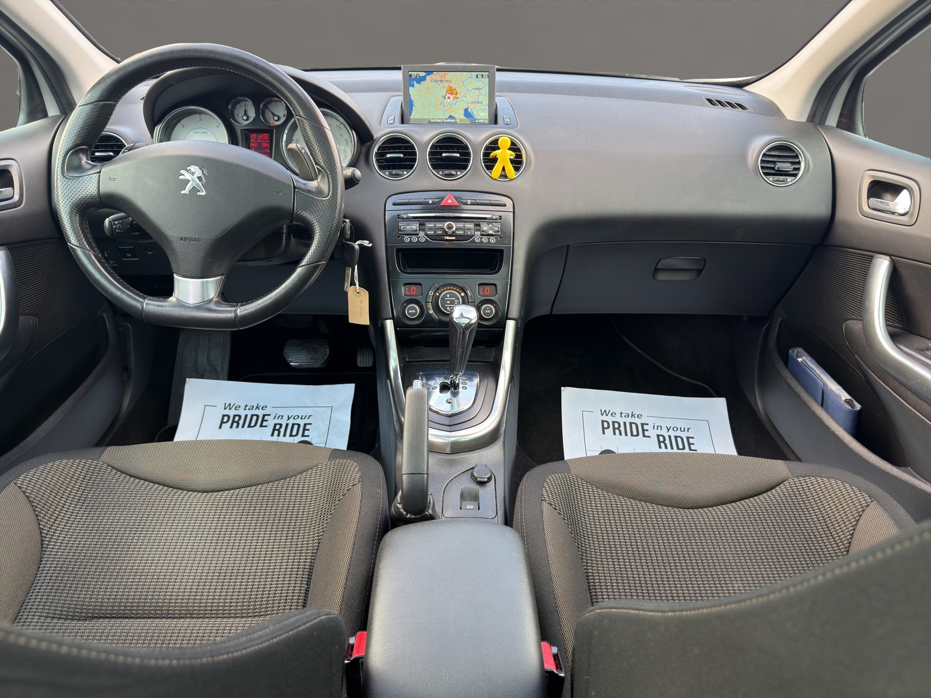 PEUGEOT 308 SW 1.6 HDI Business EGS6 7 Plätze-image-11