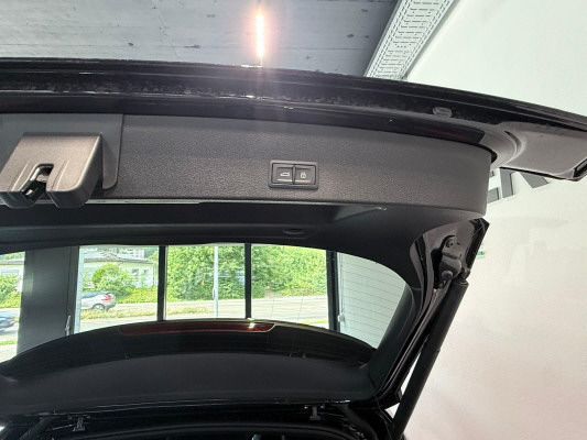 AUDI Q2 35 TFSI S lineS-tronic-image-14