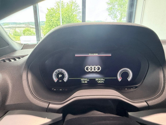 AUDI Q2 35 TFSI S lineS-tronic-image-8