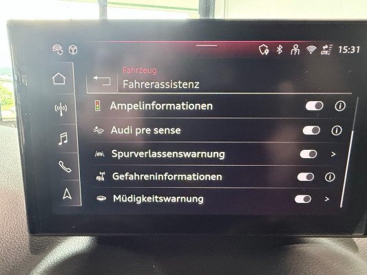 AUDI Q2 35 TFSI S lineS-tronic-image-12