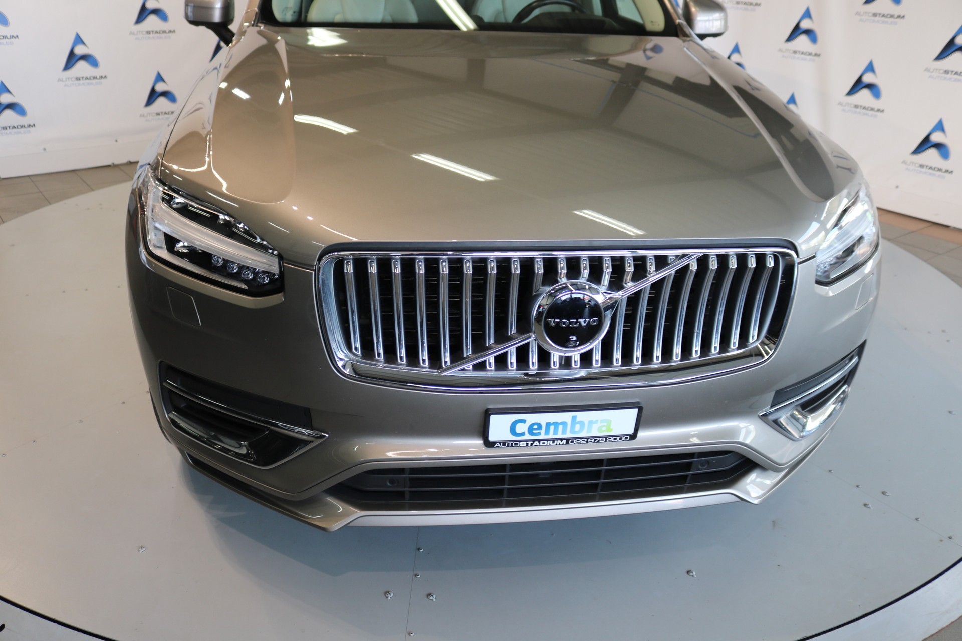 VOLVO XC90 T8 eAWD Inscription Geartronic-image-39