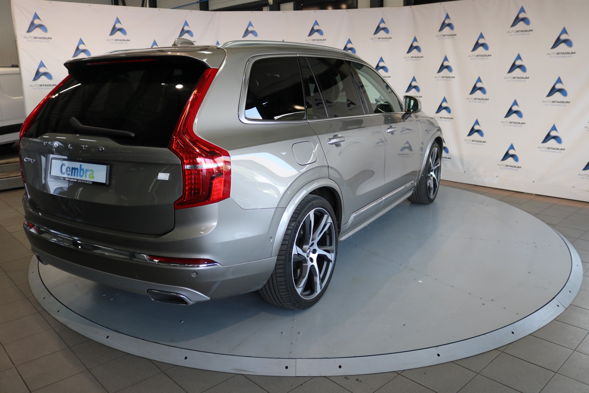 VOLVO XC90 T8 eAWD Inscription Geartronic-image-32