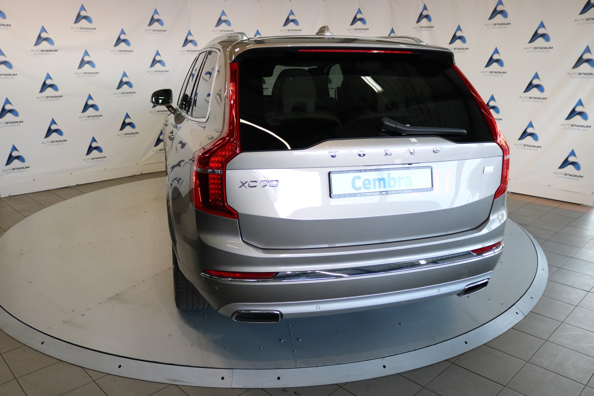 VOLVO XC90 T8 eAWD Inscription Geartronic-image-30
