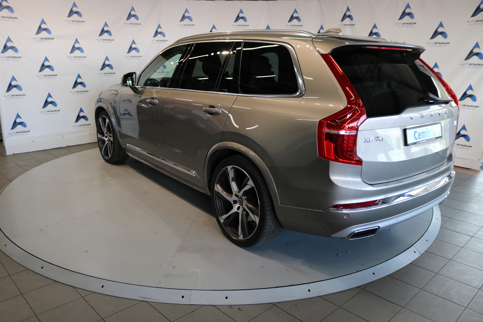 VOLVO XC90 T8 eAWD Inscription Geartronic-image-28
