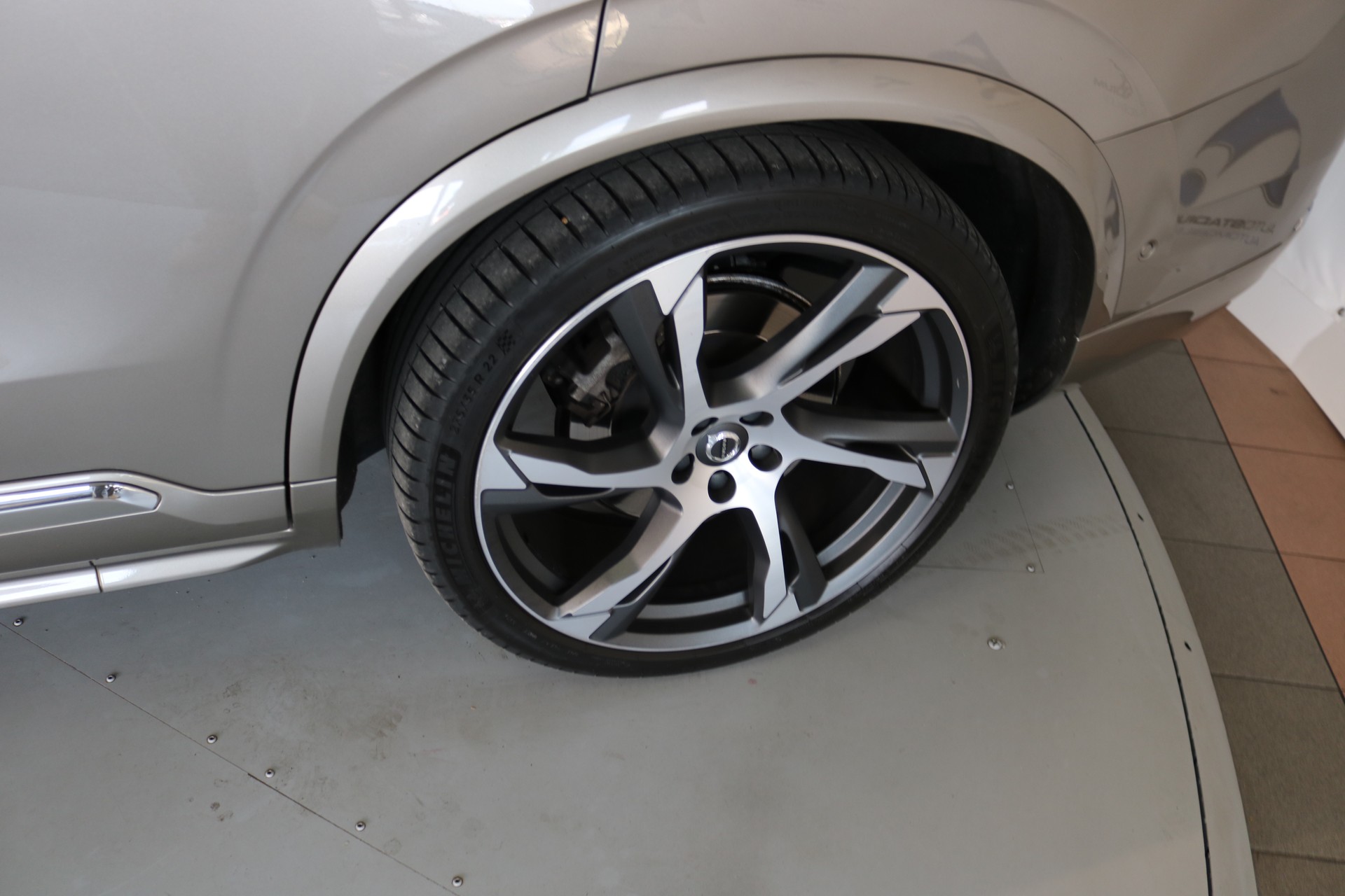 VOLVO XC90 T8 eAWD Inscription Geartronic-image-41