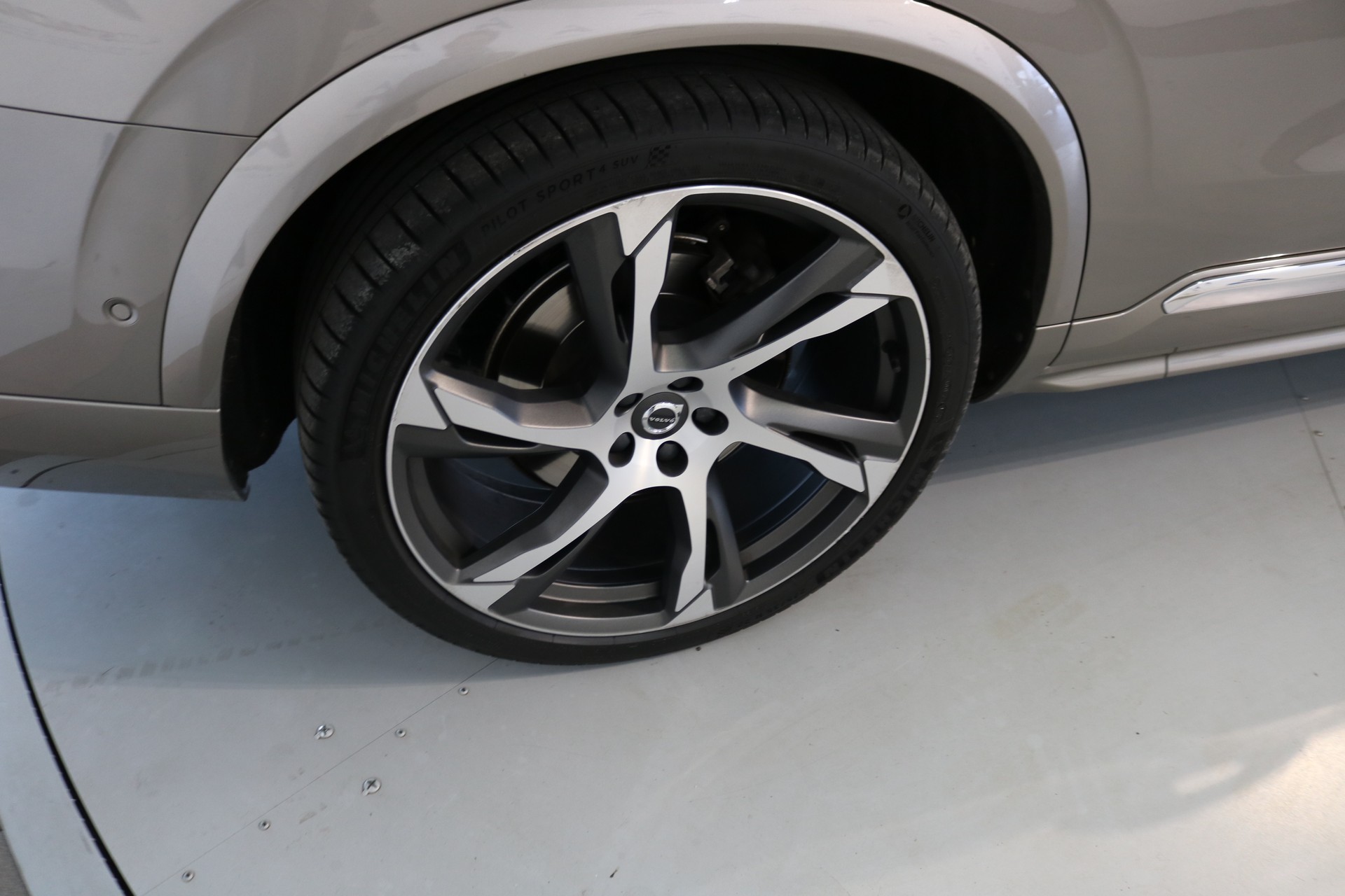 VOLVO XC90 T8 eAWD Inscription Geartronic-image-42