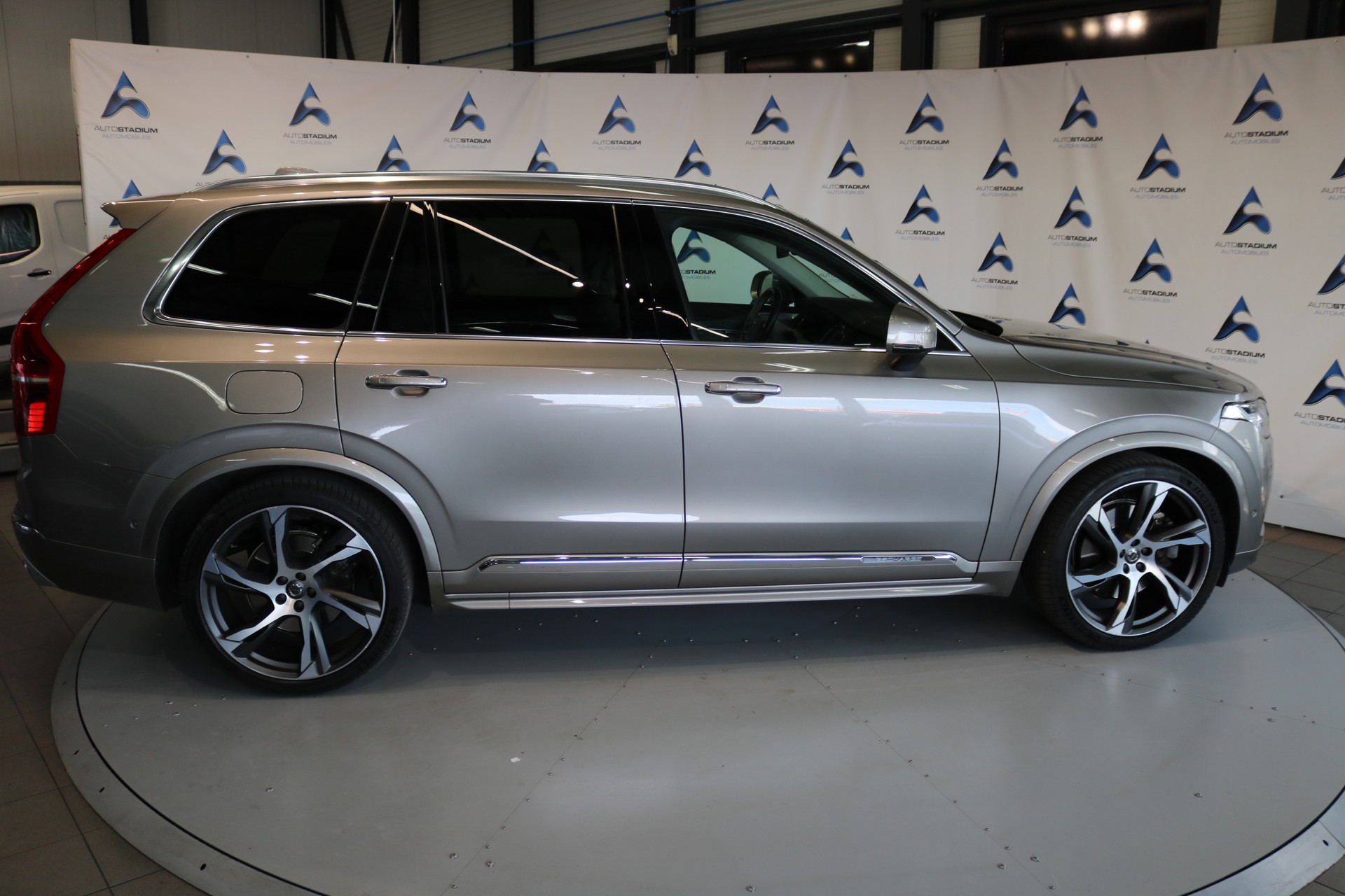 VOLVO XC90 T8 eAWD Inscription Geartronic-image-34