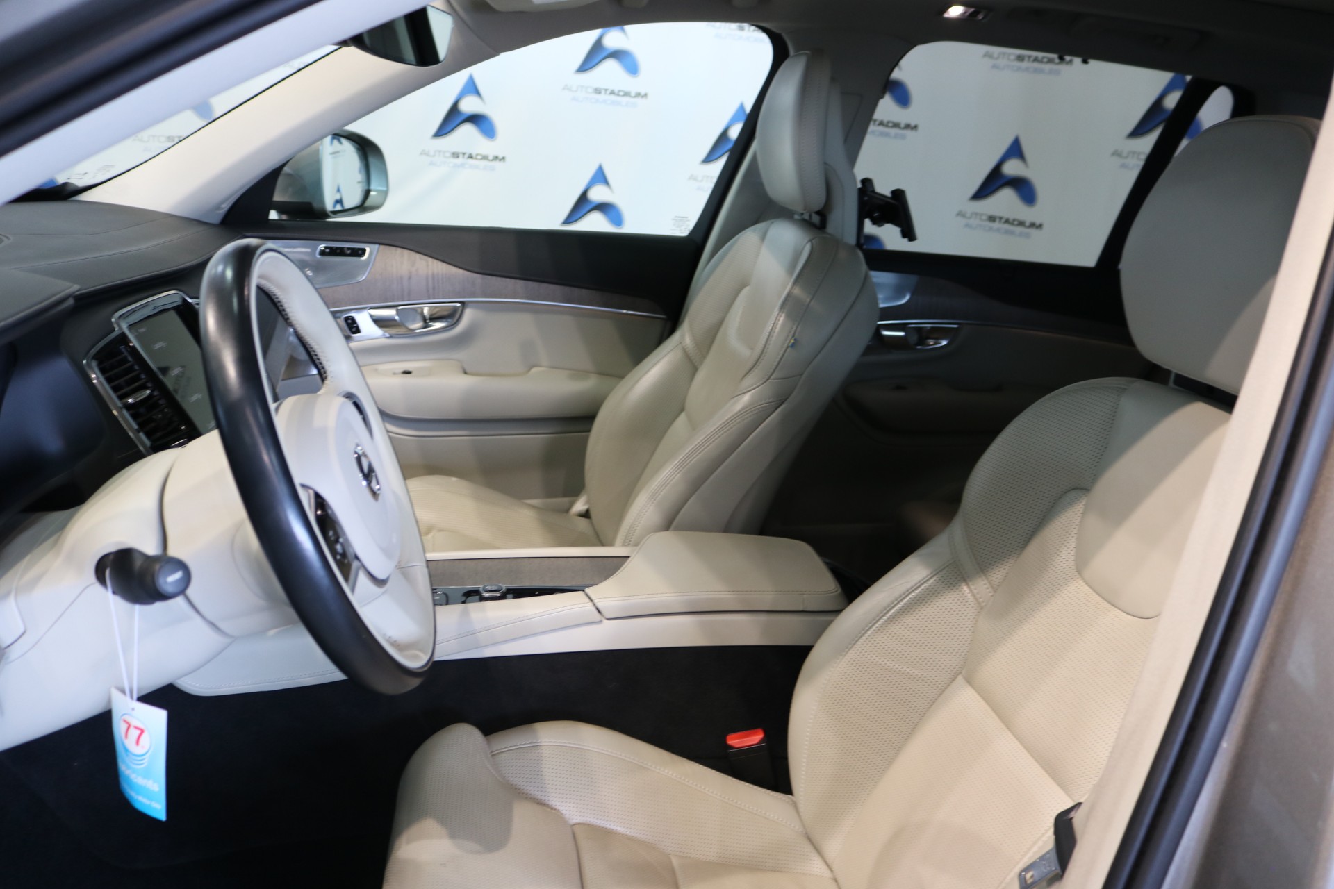 VOLVO XC90 T8 eAWD Inscription Geartronic-showroom-element-3